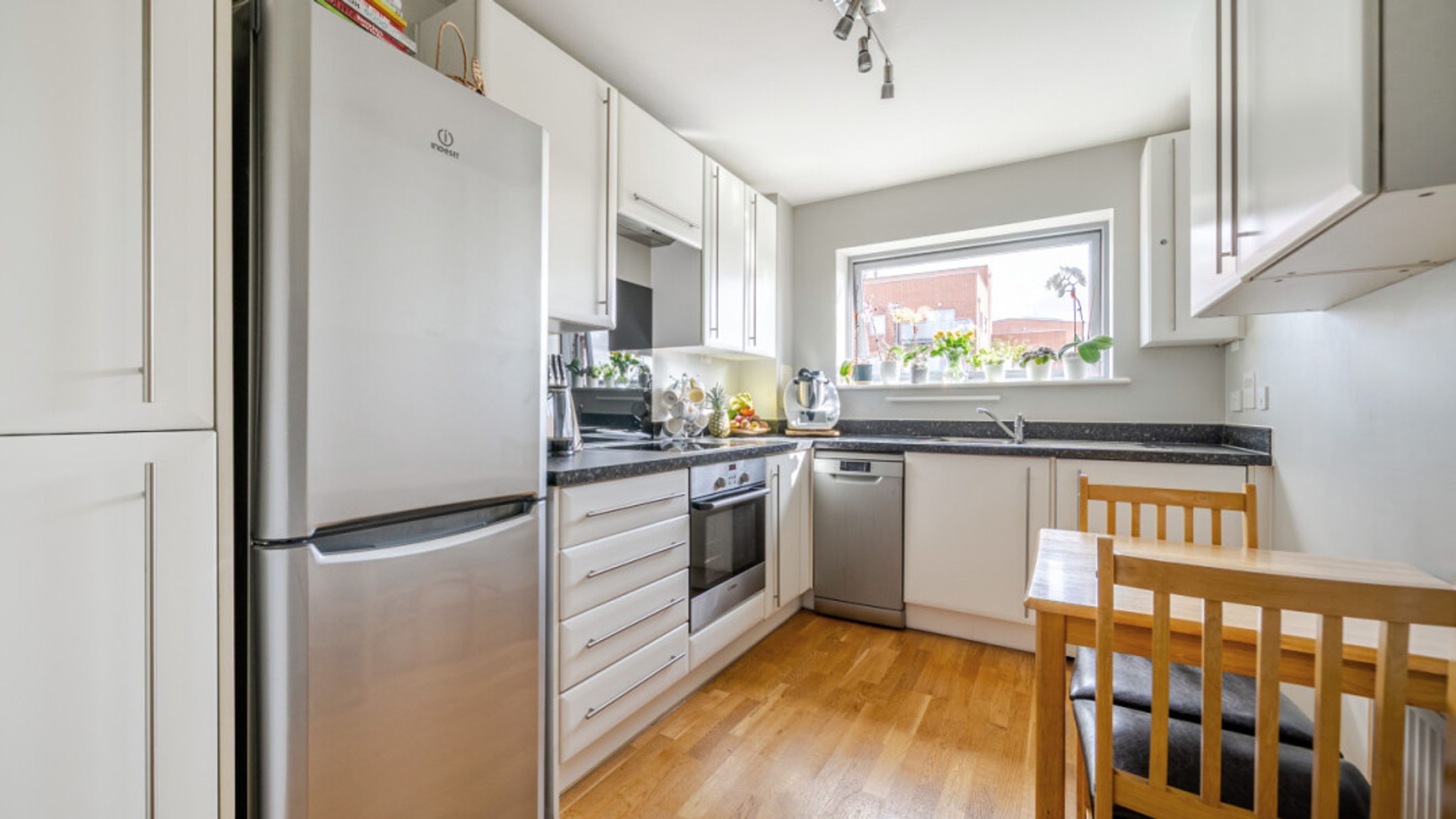 Property photo 24 of 36 for Serpentine Close, Chadwell Heath,  