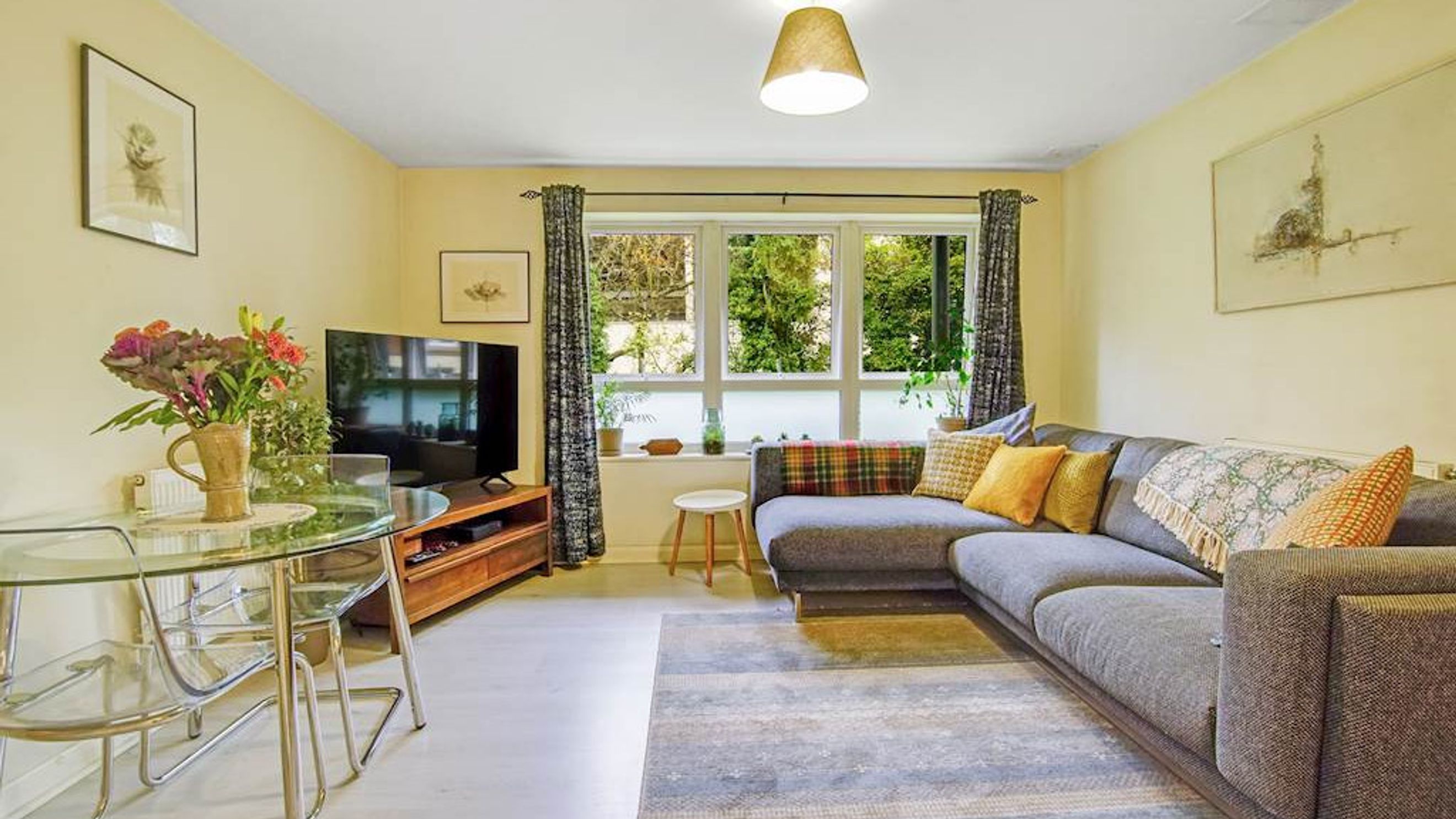 Property photo 5 of 25 for 21 Orchard Grove, Orpington,  