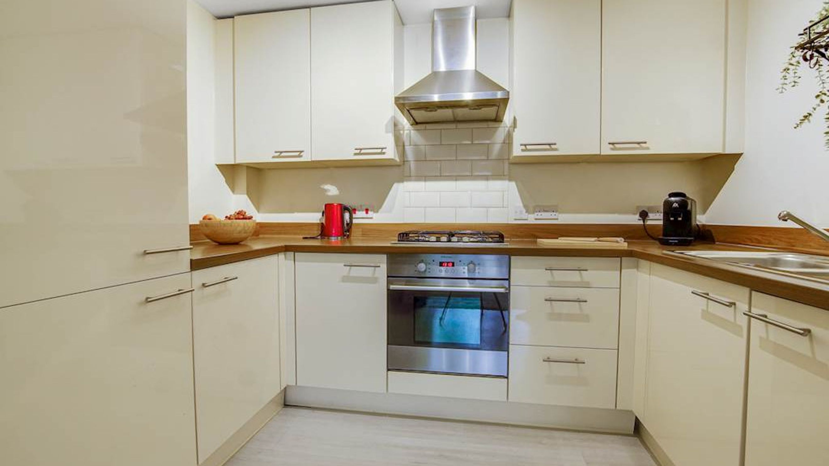 Property photo 3 of 25 for 21 Orchard Grove, Orpington,  