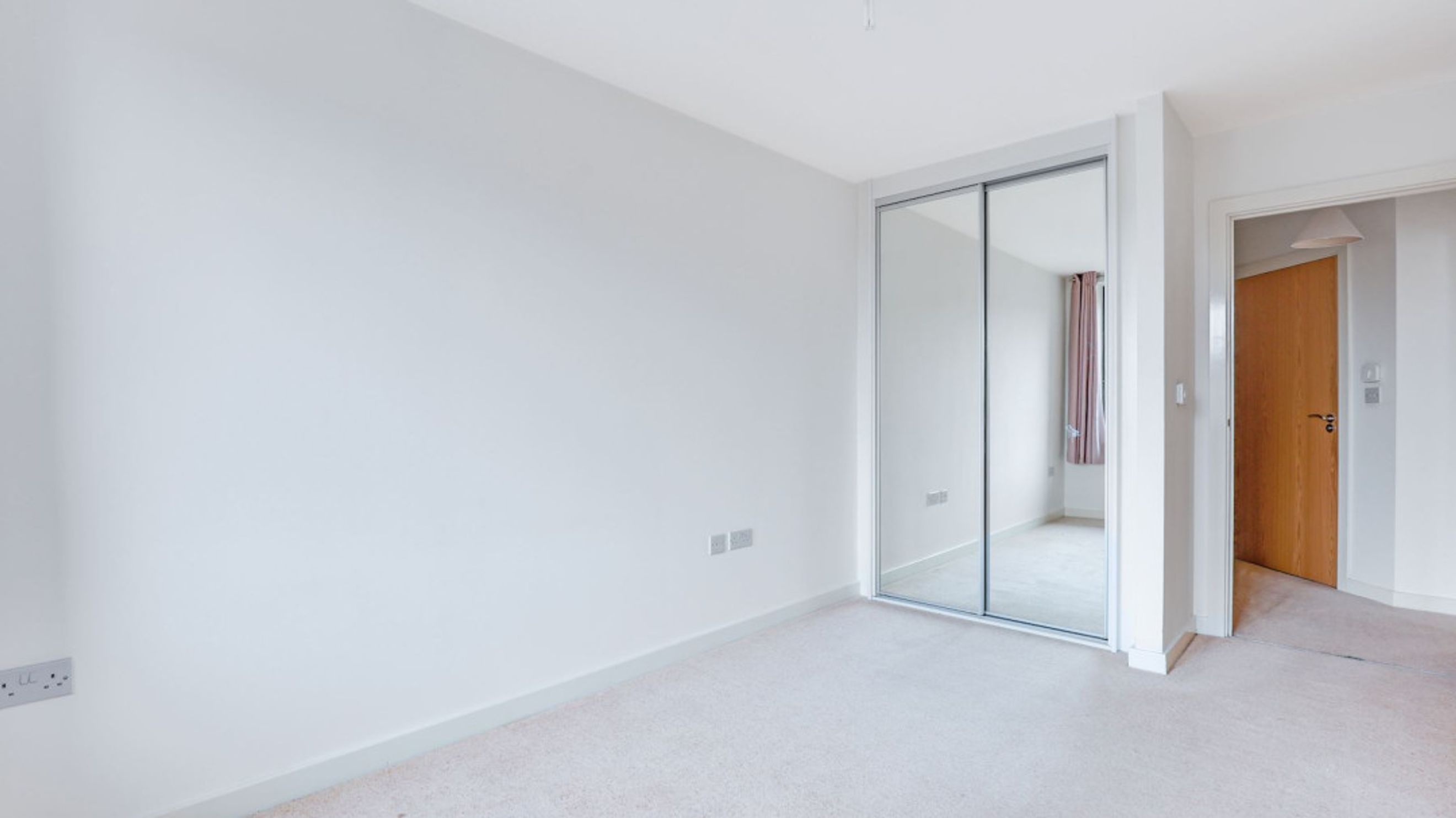 Property photo 8 of 30 for 50 Putney Hill, London, London,  