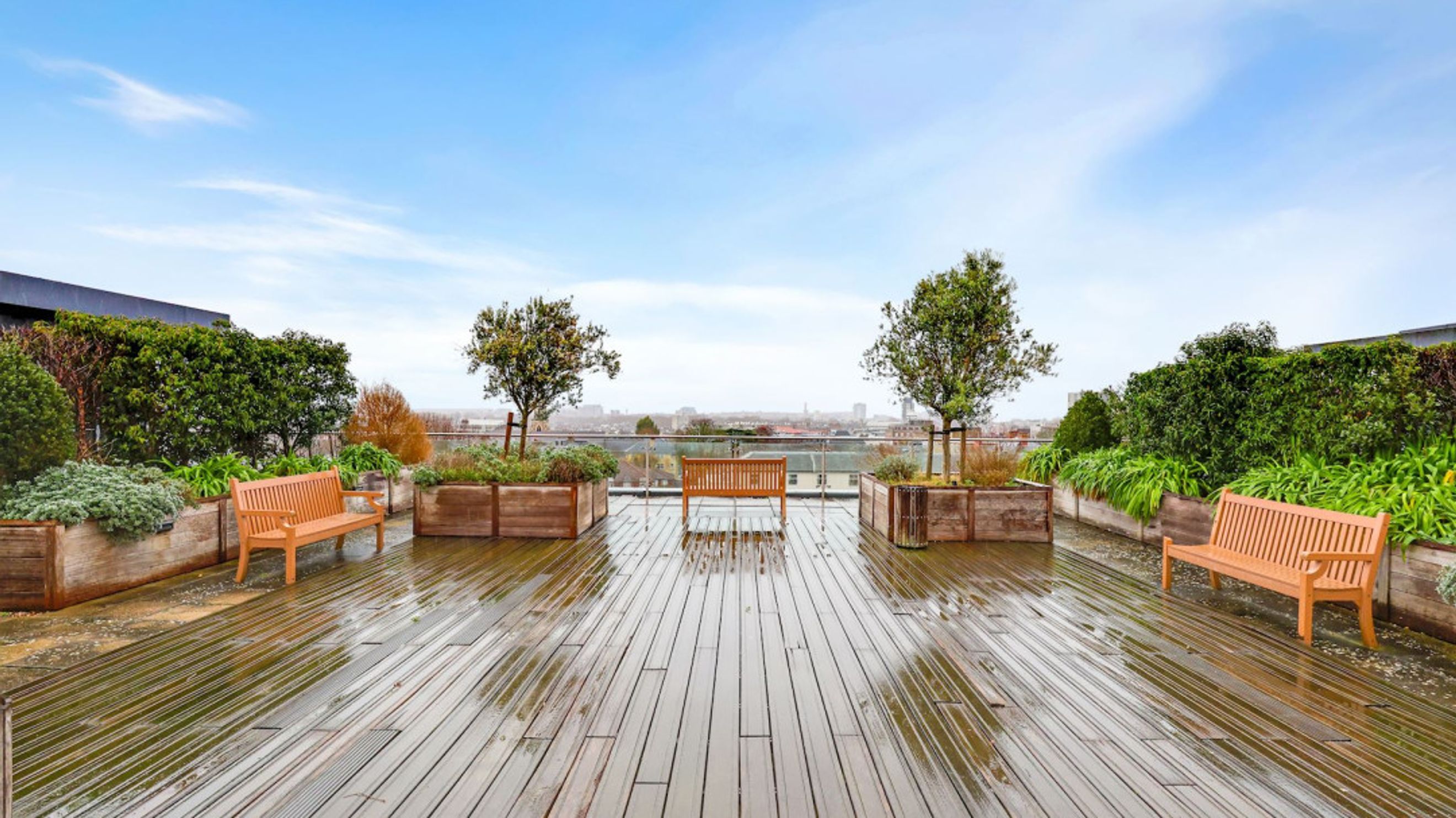 Property photo 16 of 30 for 50 Putney Hill, London, London,  