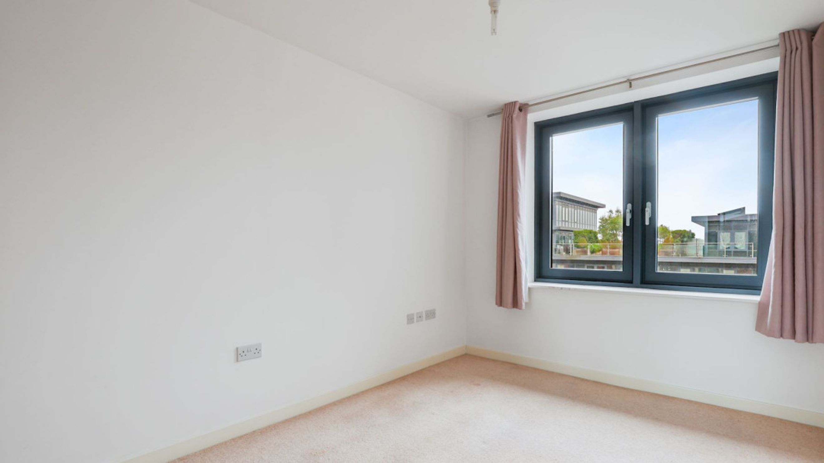 Property photo 27 of 30 for 50 Putney Hill, London, London,  