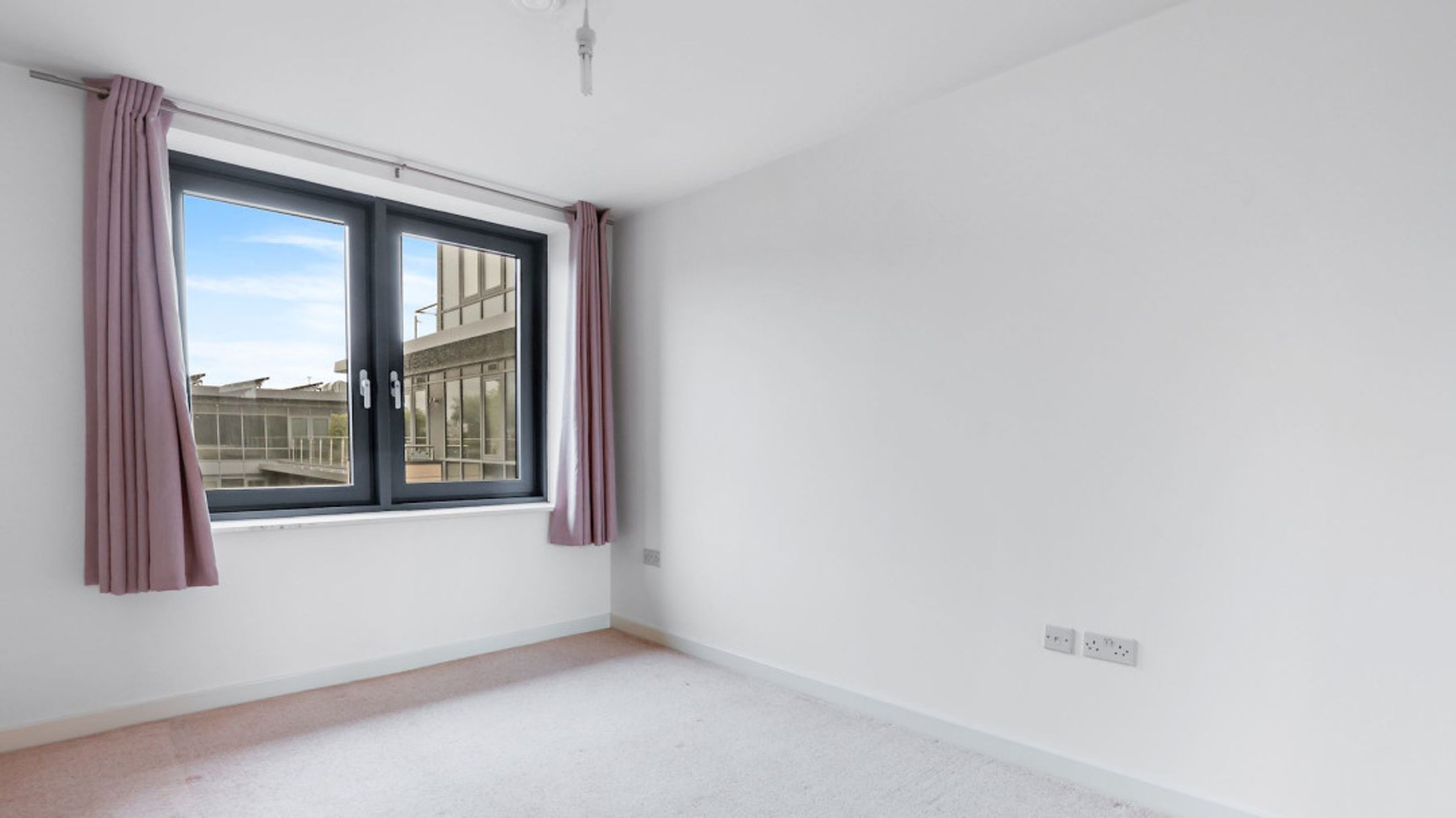 Property photo 26 of 30 for 50 Putney Hill, London, London,  