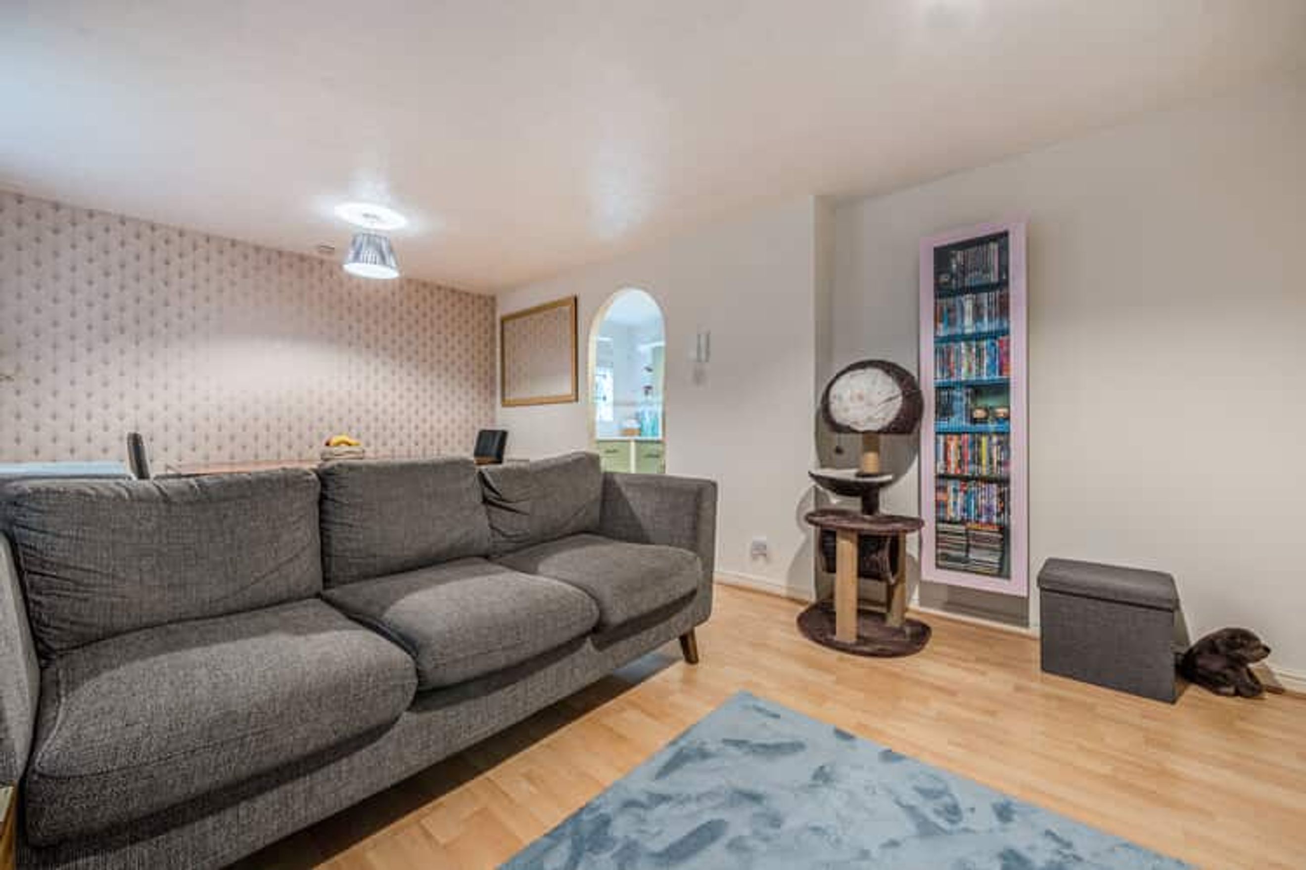 Property photo 3 of 19 for Lee Close, Barnet