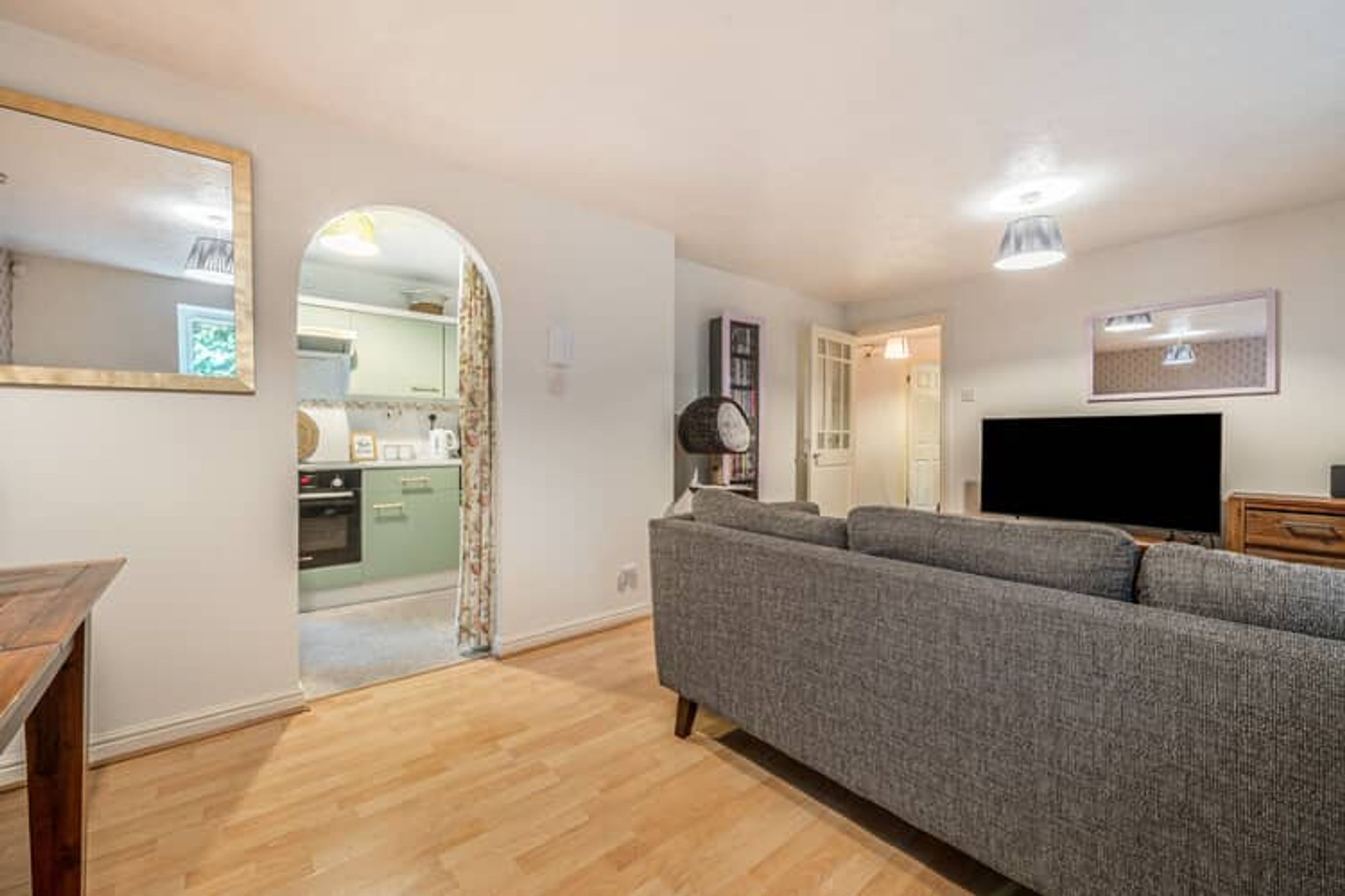 Property photo 6 of 19 for Lee Close, Barnet