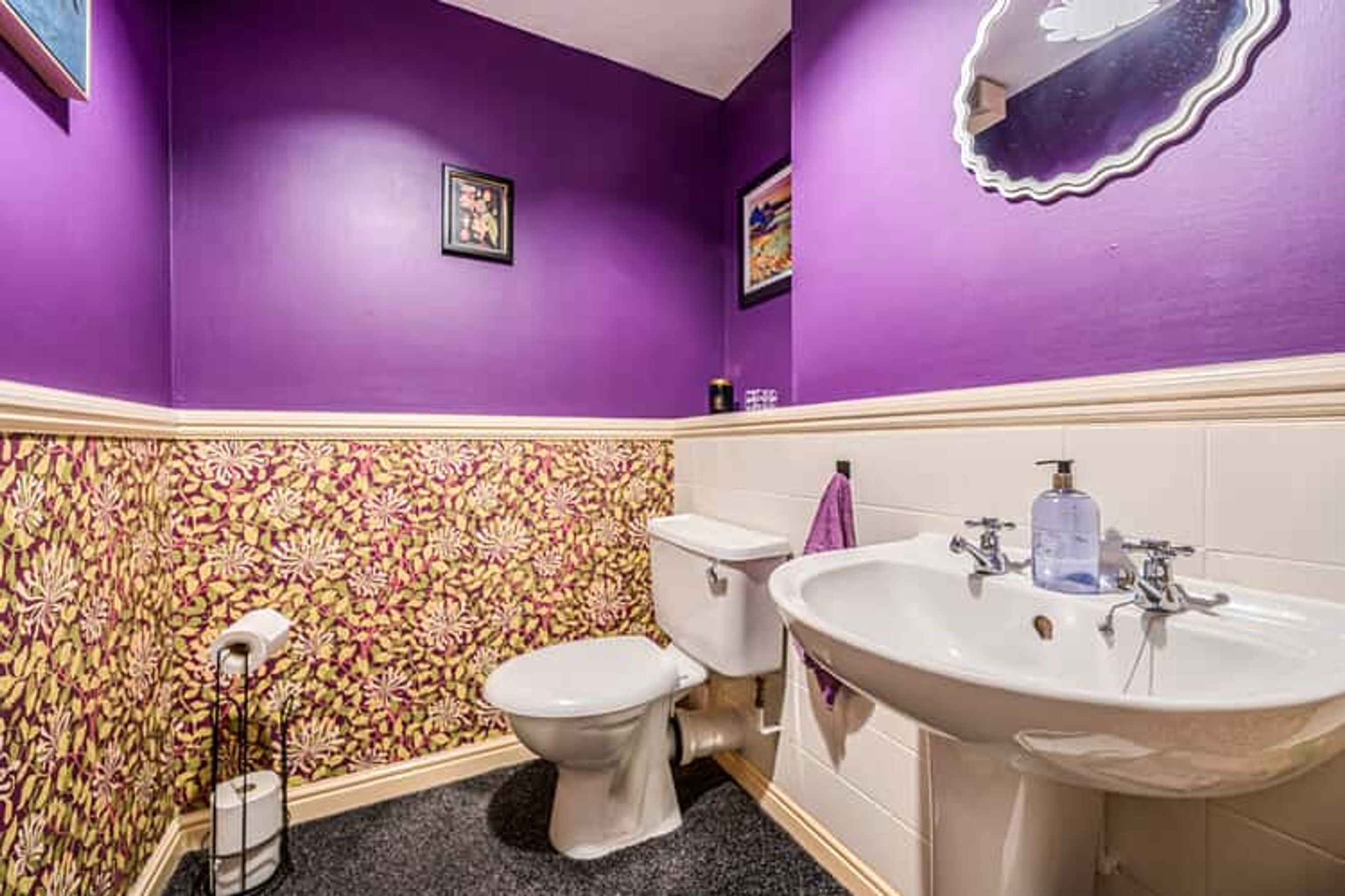 Property photo 15 of 19 for Lee Close, Barnet