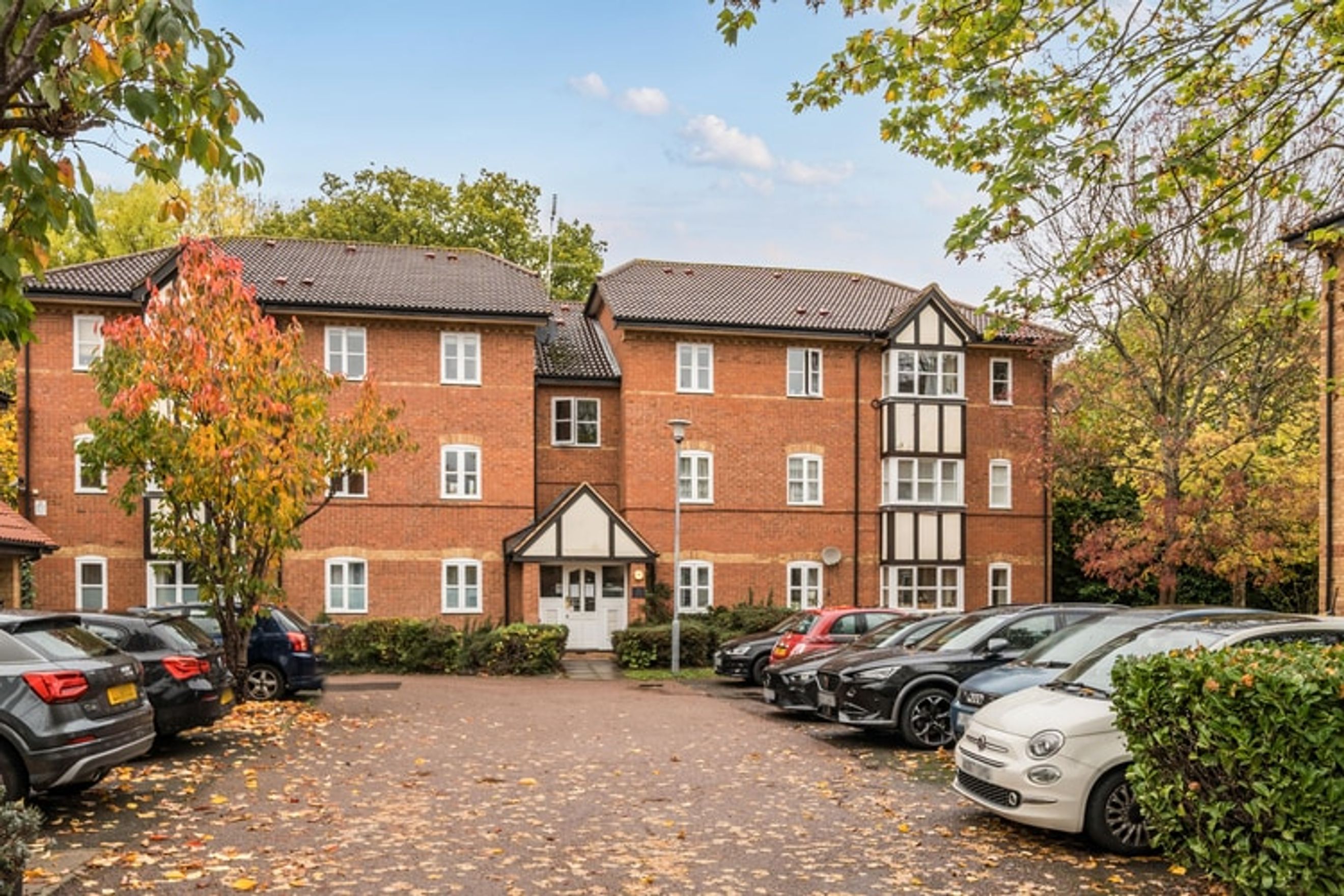 Property photo 19 of 19 for Lee Close, Barnet