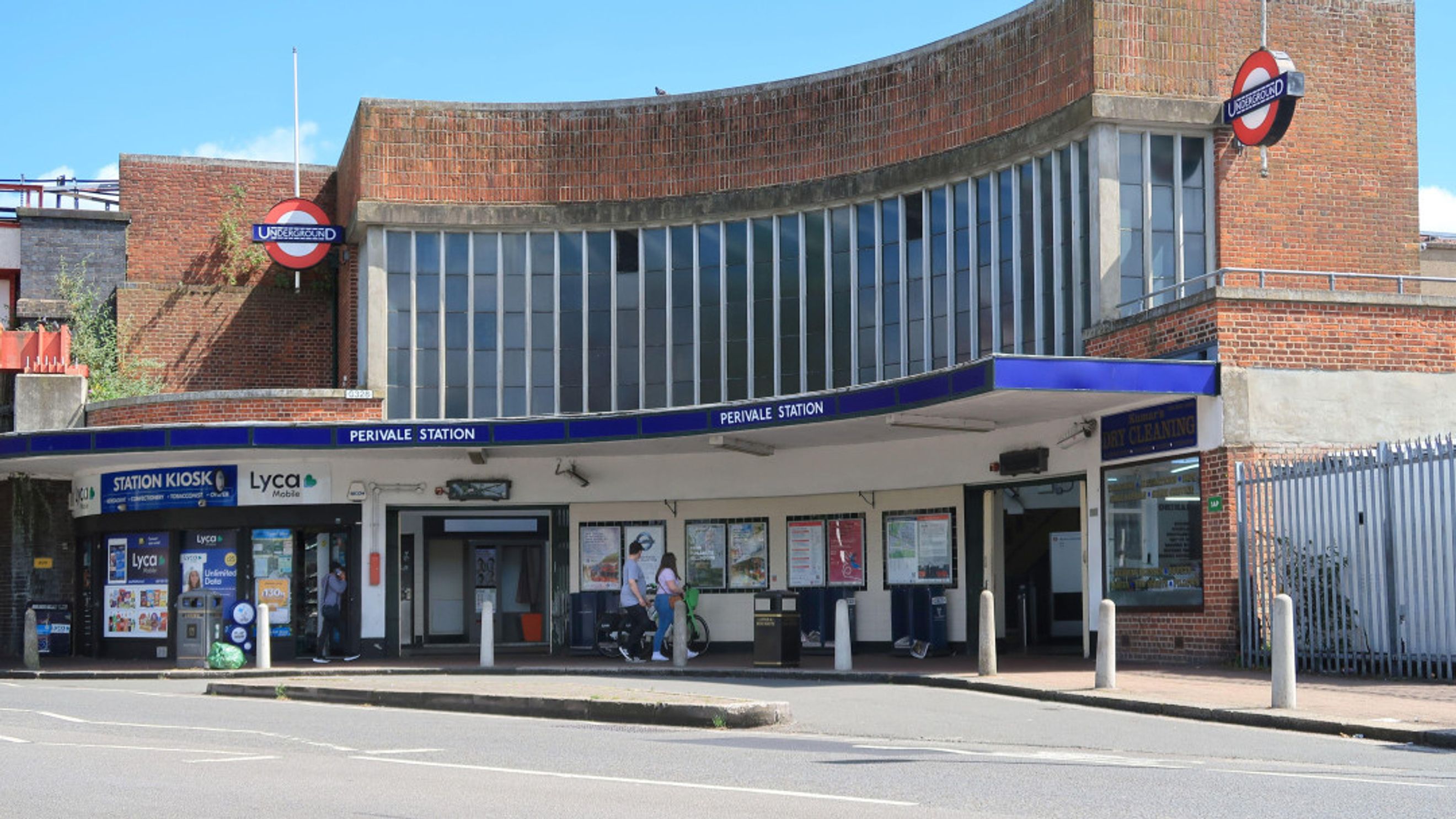 Property photo 6 of 7 for Buckingham Avenue