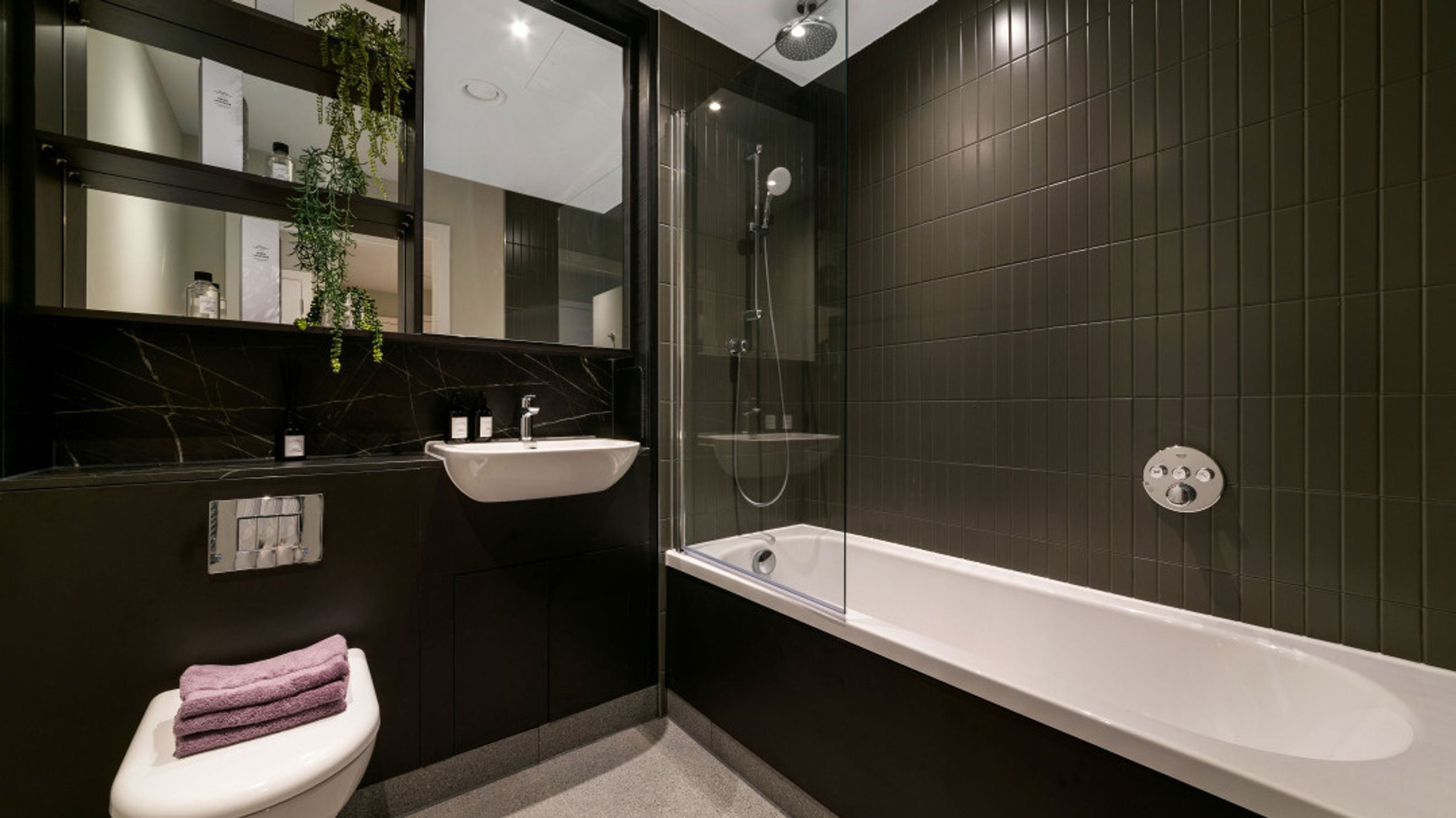 Property photo 16 of 21 for 5 Railway Walk, Wandsworth