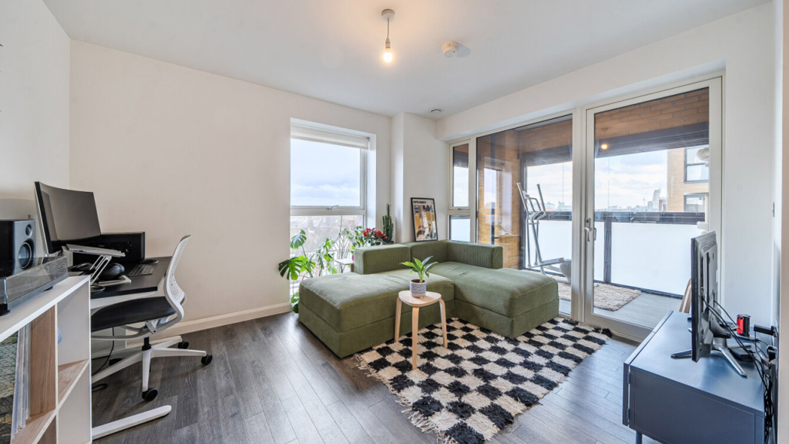 Property photo 18 of 34 for Tidey Apartments, East Acton Lane,  