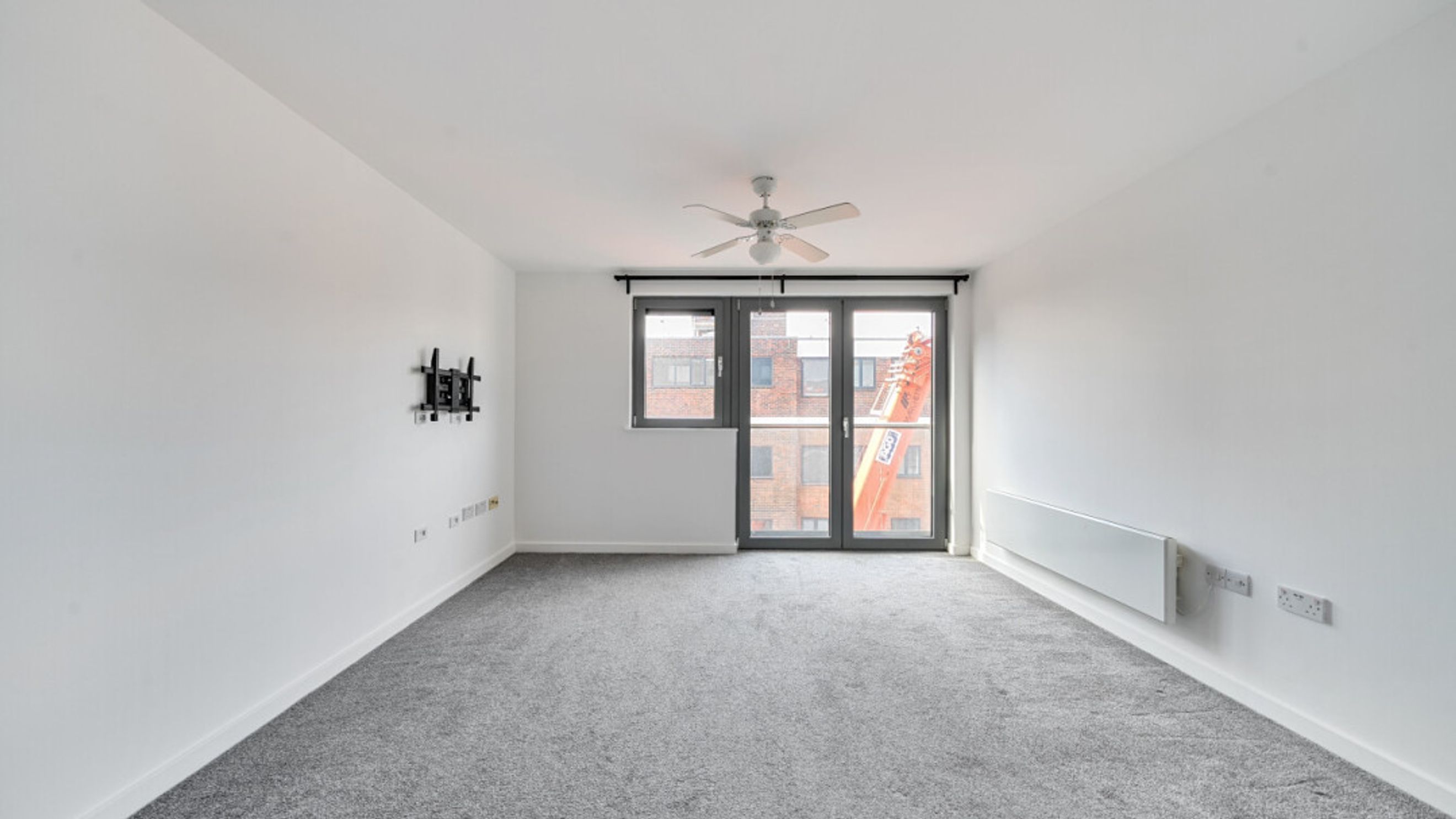 Property photo 2 of 34 for Meridia Court, Biggerstaff Road, Stratford,  