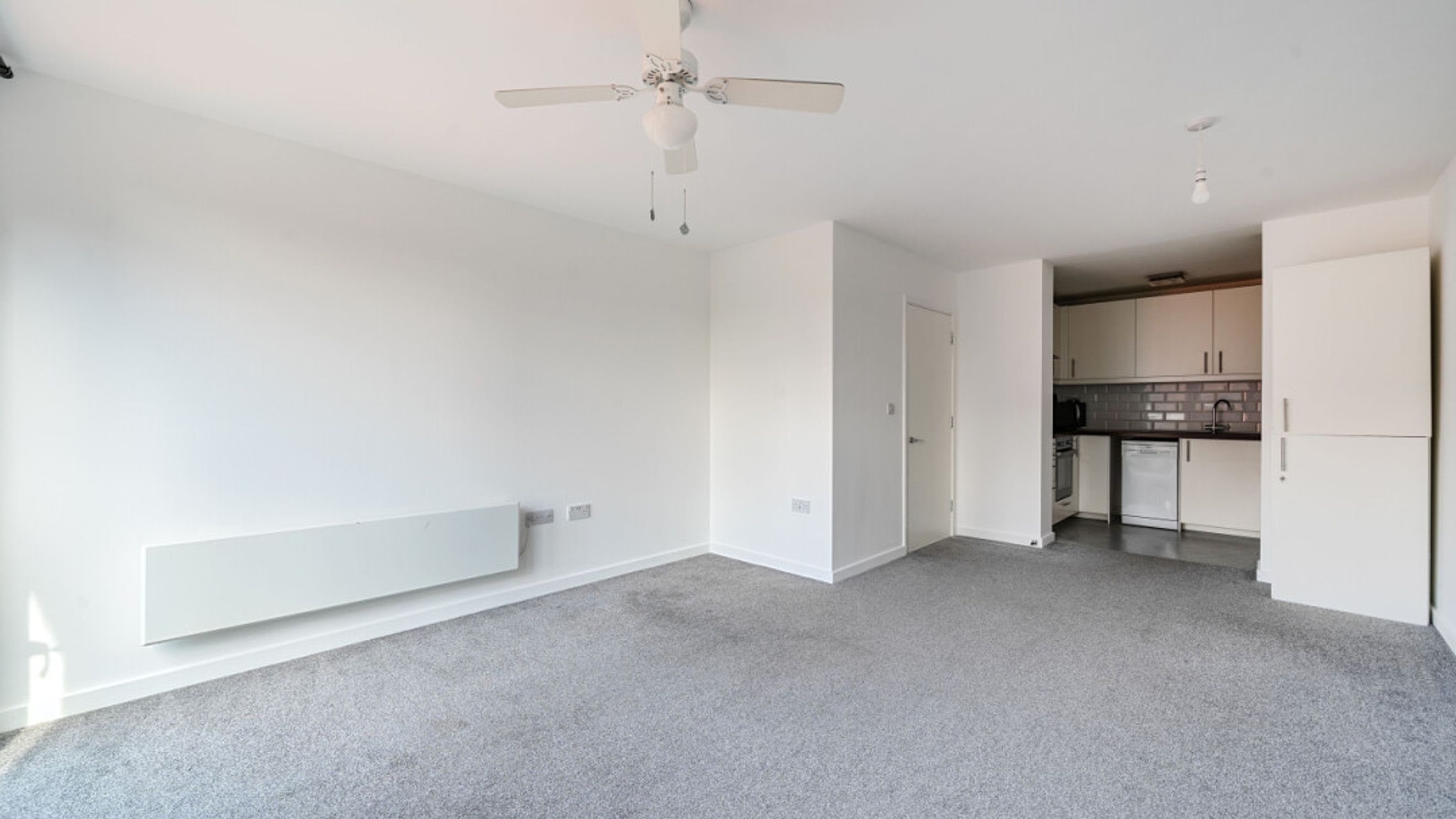 Property photo 5 of 34 for Meridia Court, Biggerstaff Road, Stratford,  