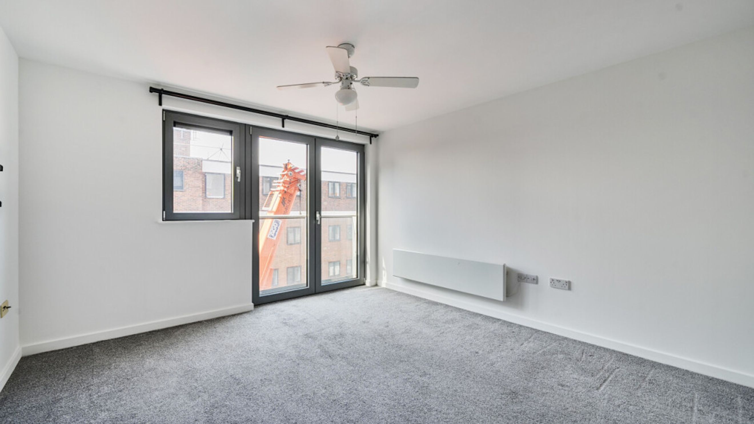 Property photo 3 of 34 for Meridia Court, Biggerstaff Road, Stratford,  