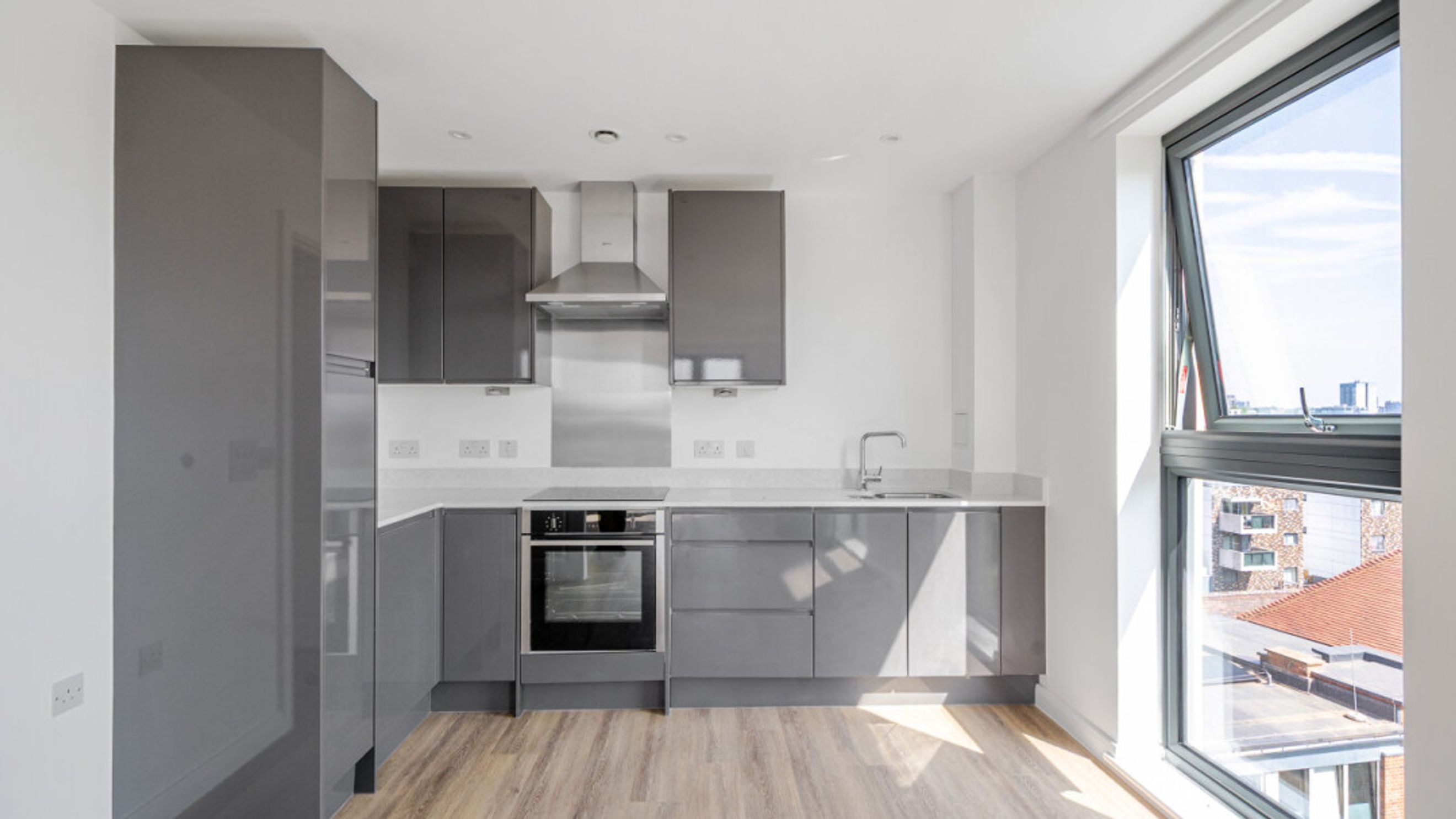 Property photo 7 of 27 for Merle Court, 182 Carlton Vale, Kilburn,  