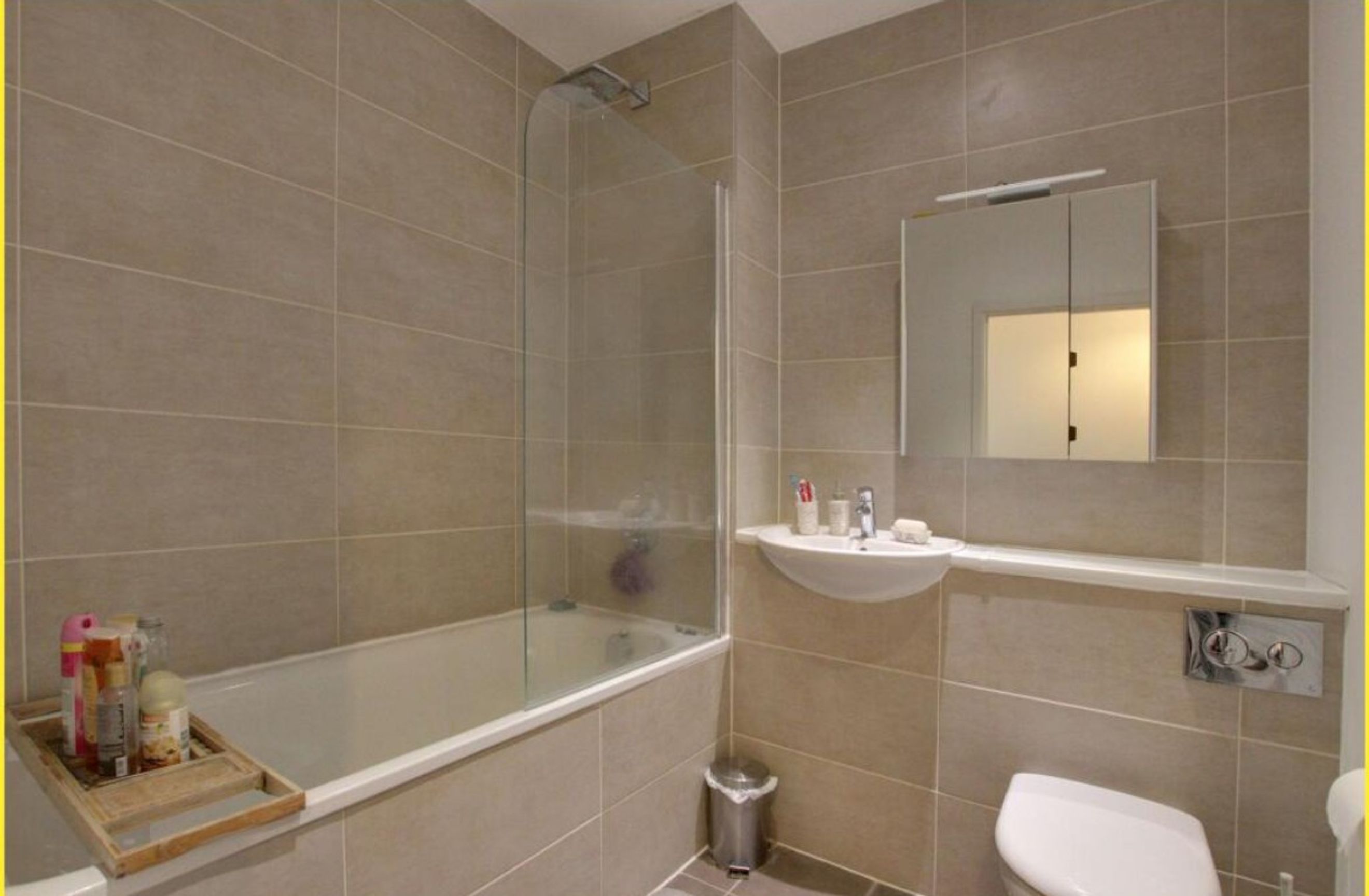 Property photo 5 of 8 for Yardmaster House, 11 Cross Road