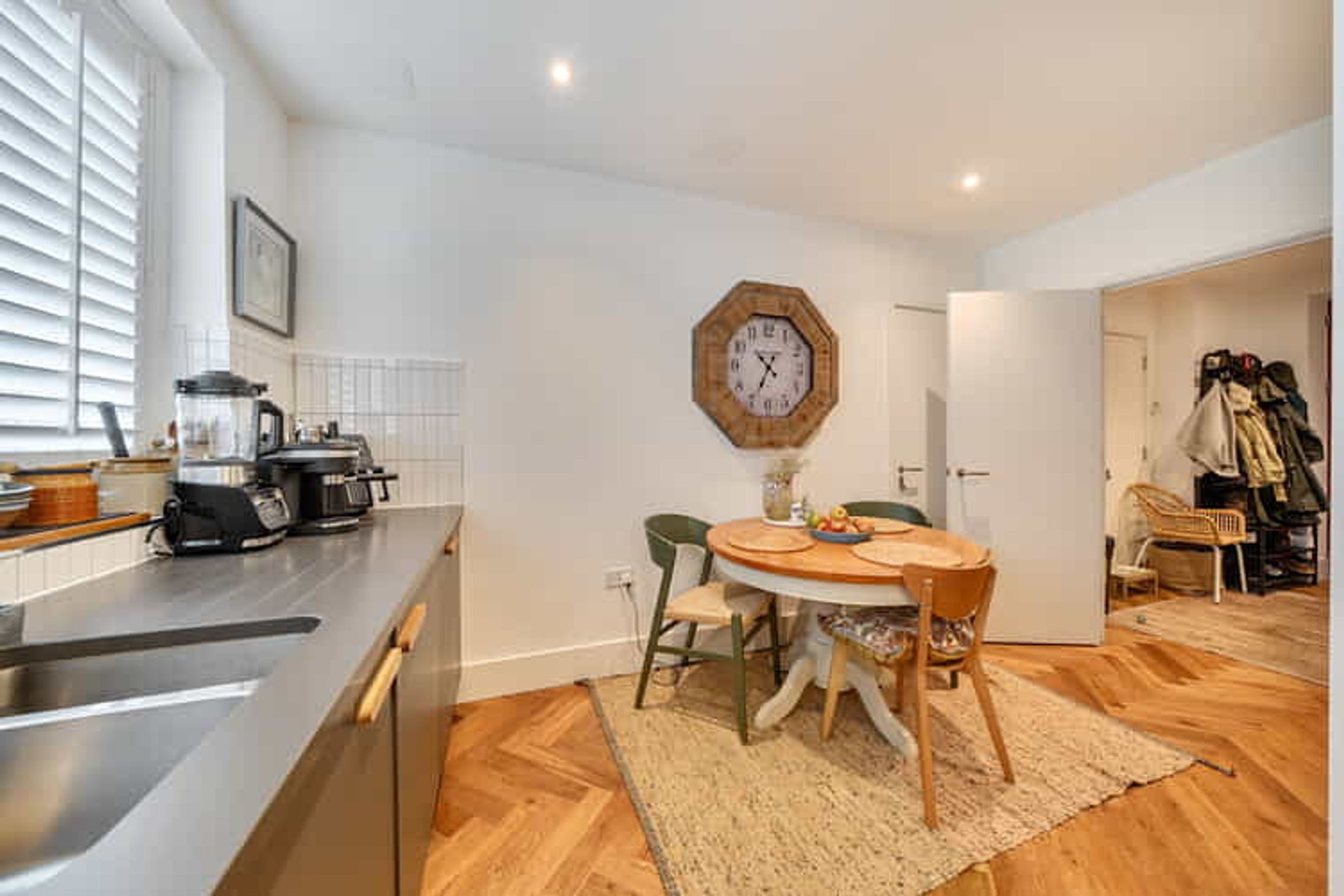 Property photo 8 of 19 for Ellis Road, Coulsdon