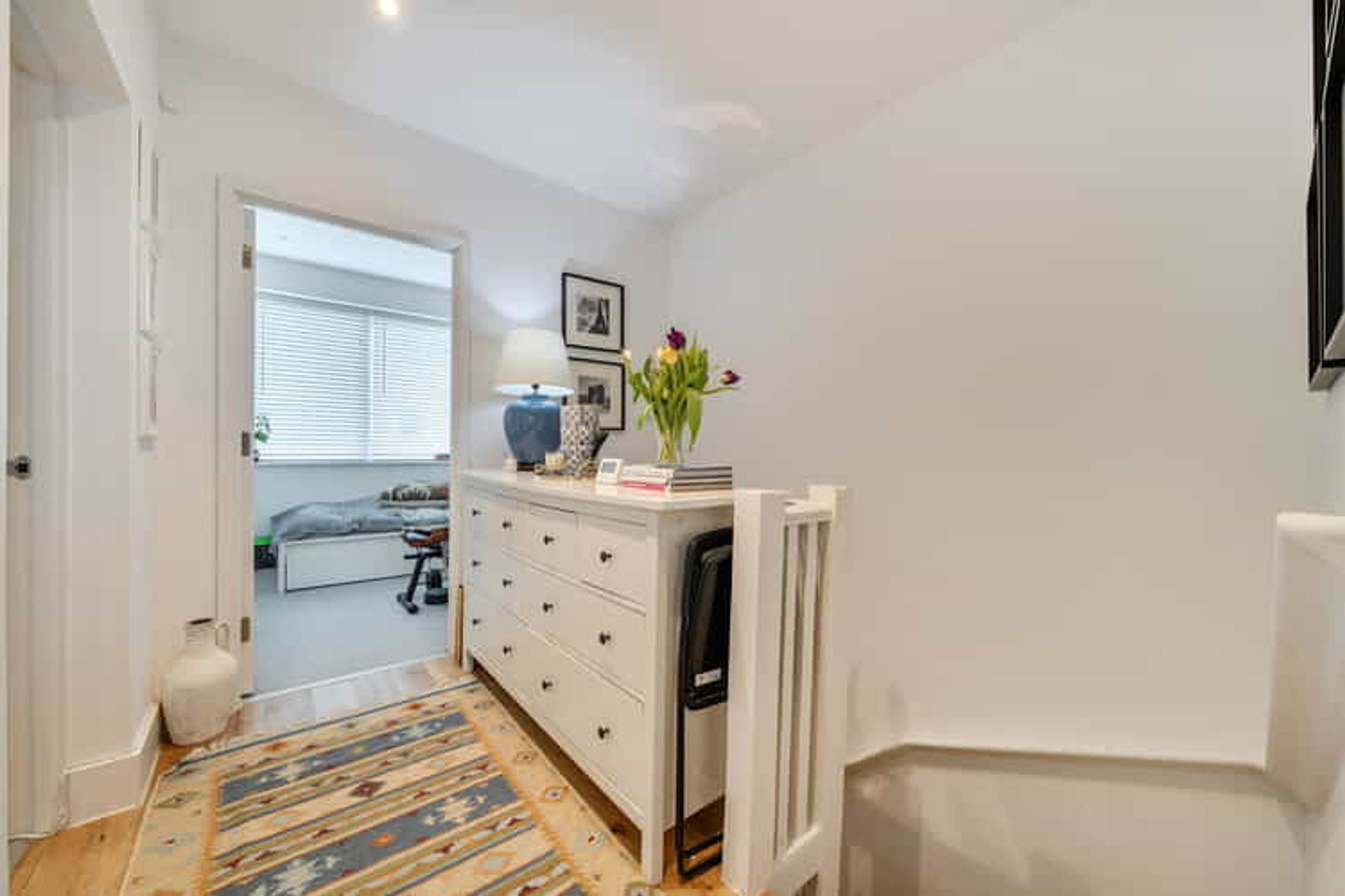 Property photo 14 of 19 for Ellis Road, Coulsdon