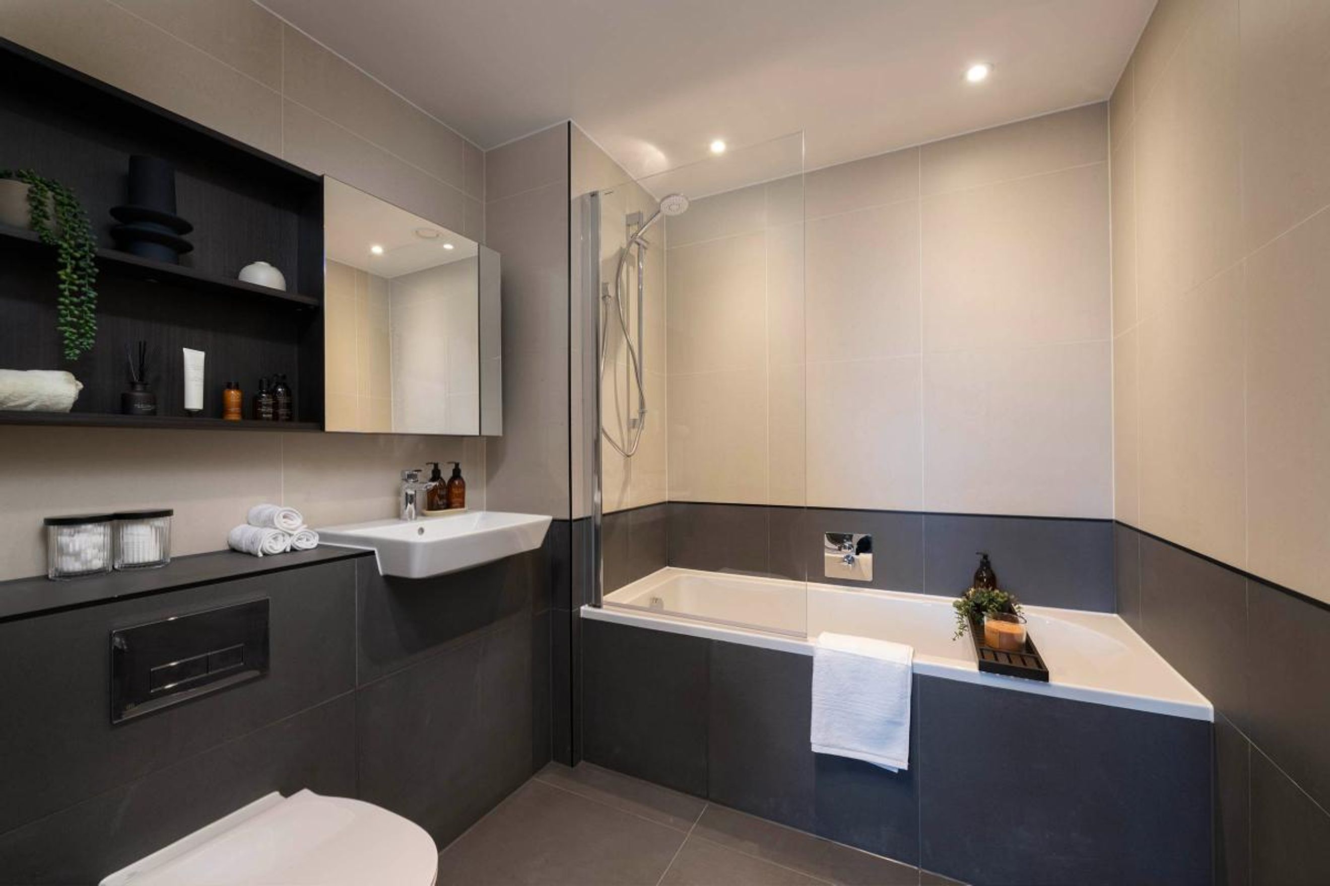 Property photo 12 of 21 for The Verdean, Friary Road