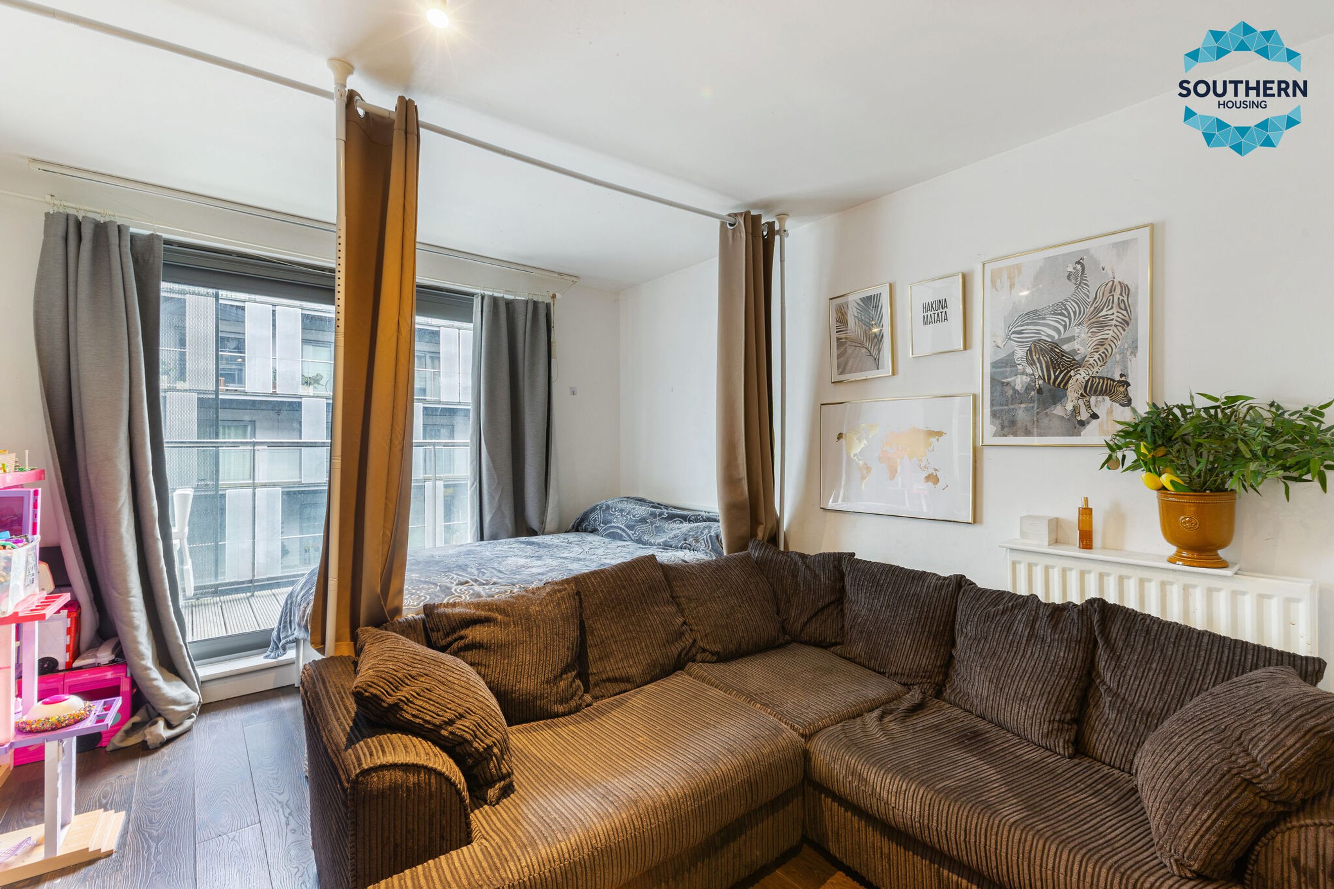 Property photo 4 of 24 for FLAT 305 East Carriage House, Royal Carriage Mews