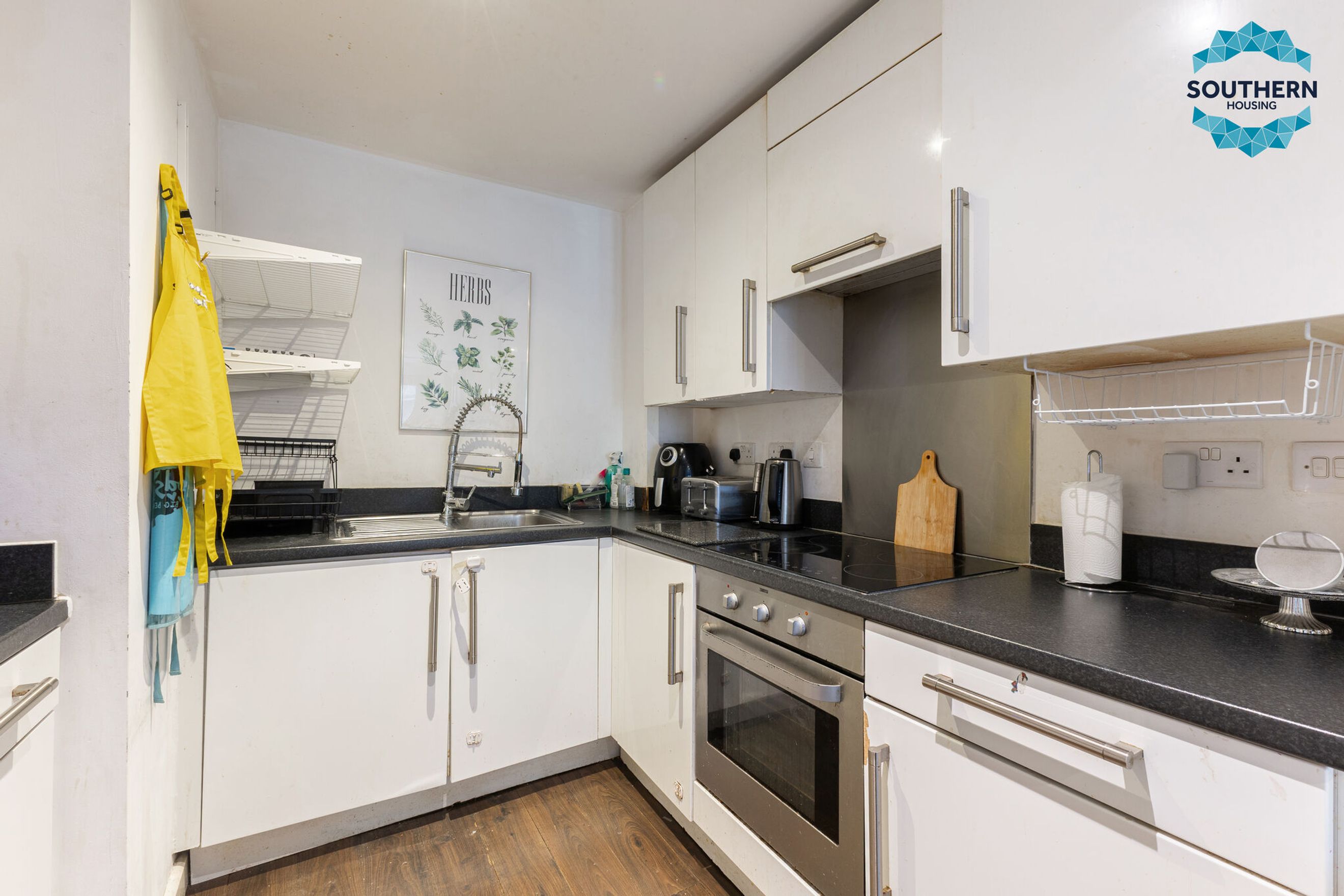 Property photo 12 of 24 for FLAT 305 East Carriage House, Royal Carriage Mews