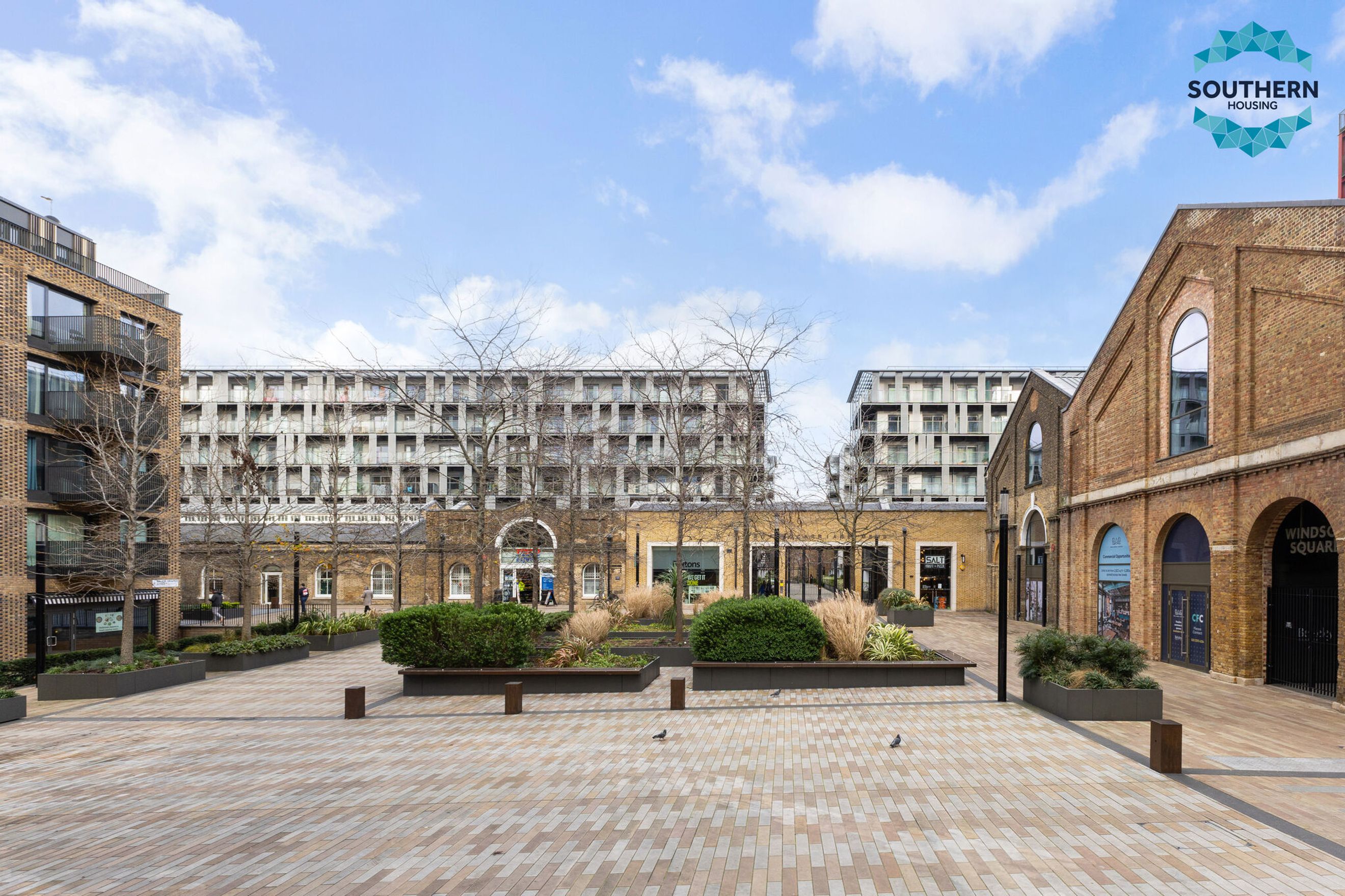 Property photo 2 of 24 for FLAT 305 East Carriage House, Royal Carriage Mews