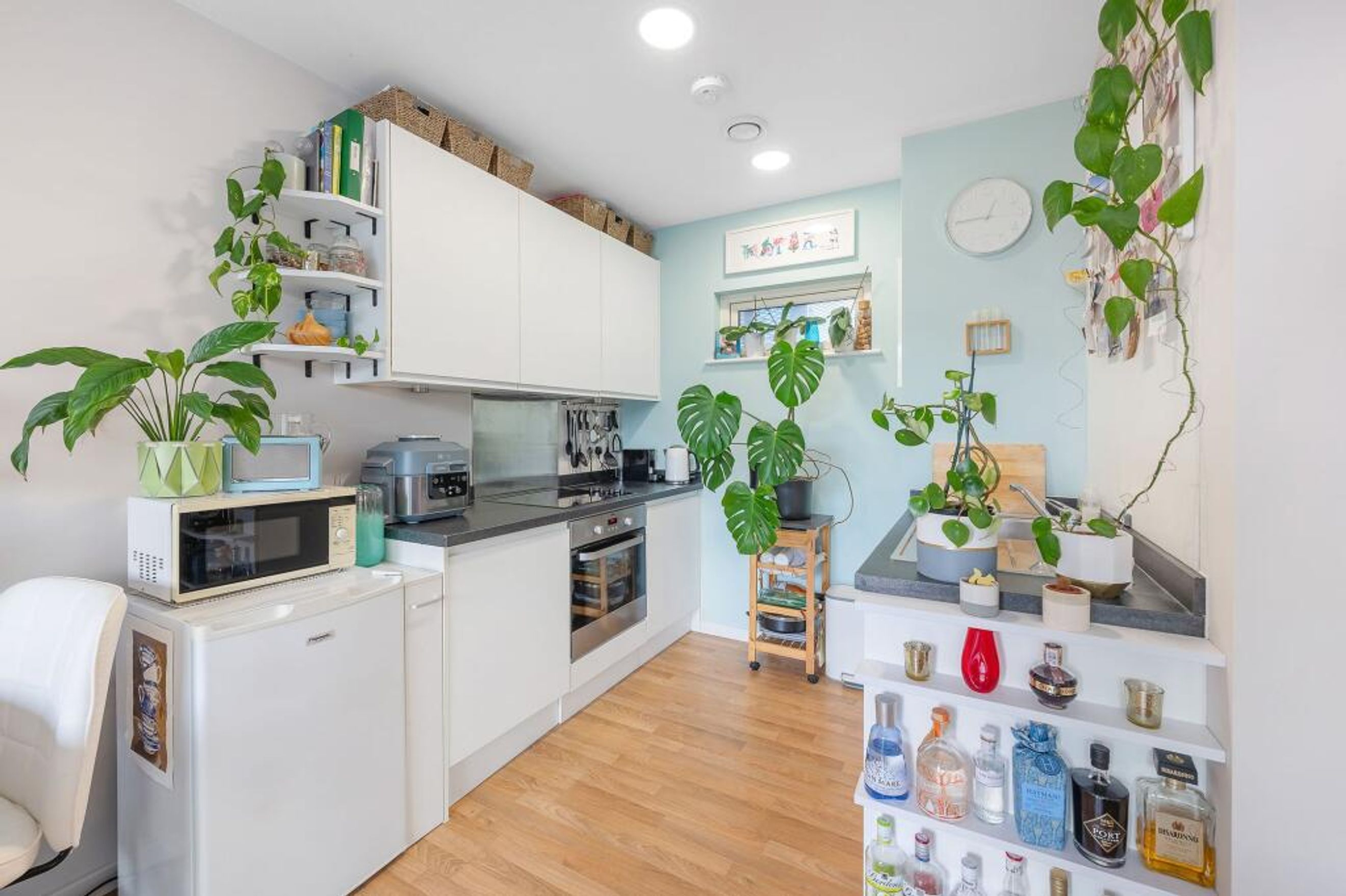 Property photo 7 of 14 for 20 Juxon Street