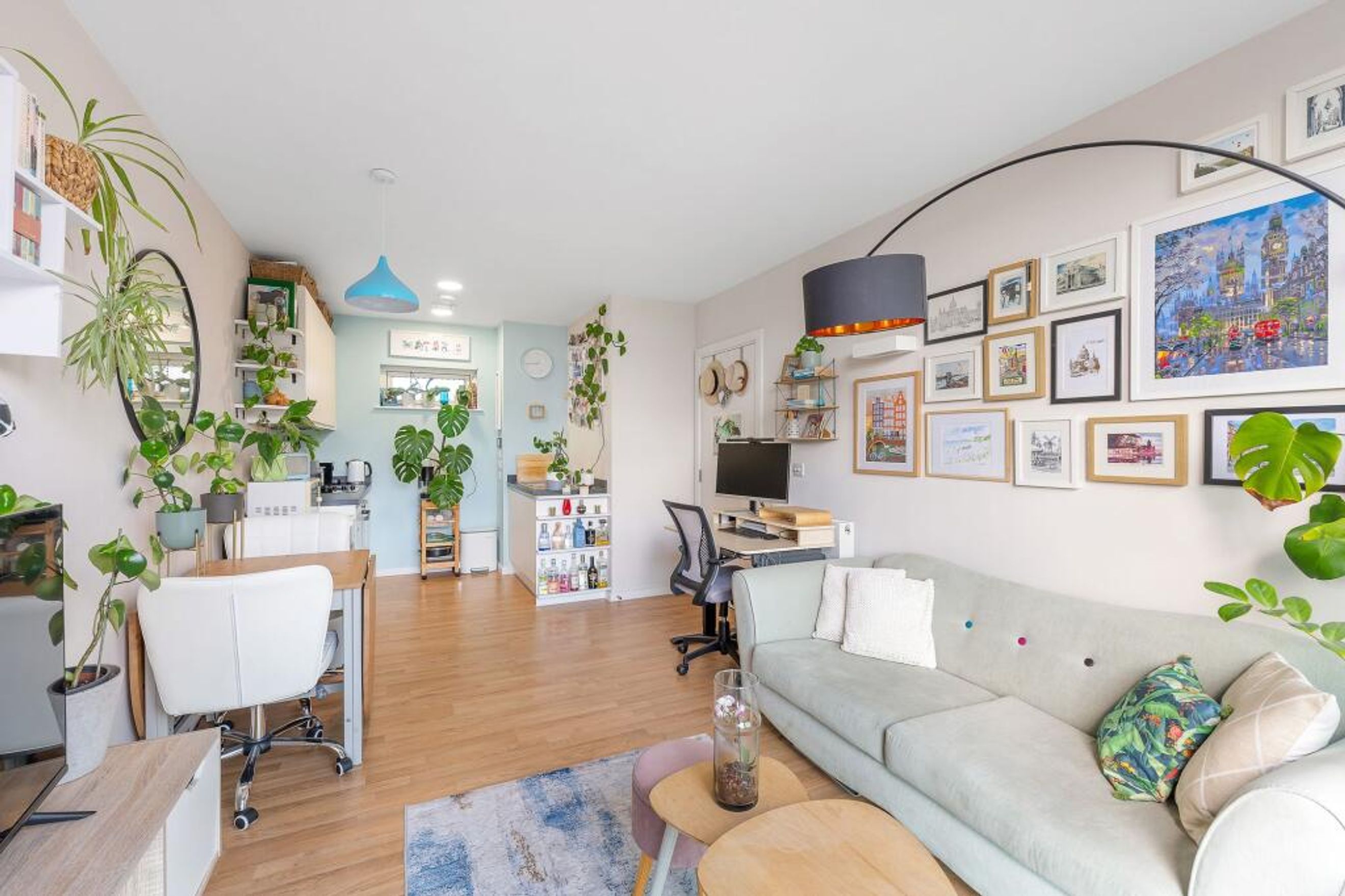 Property photo 6 of 14 for 20 Juxon Street