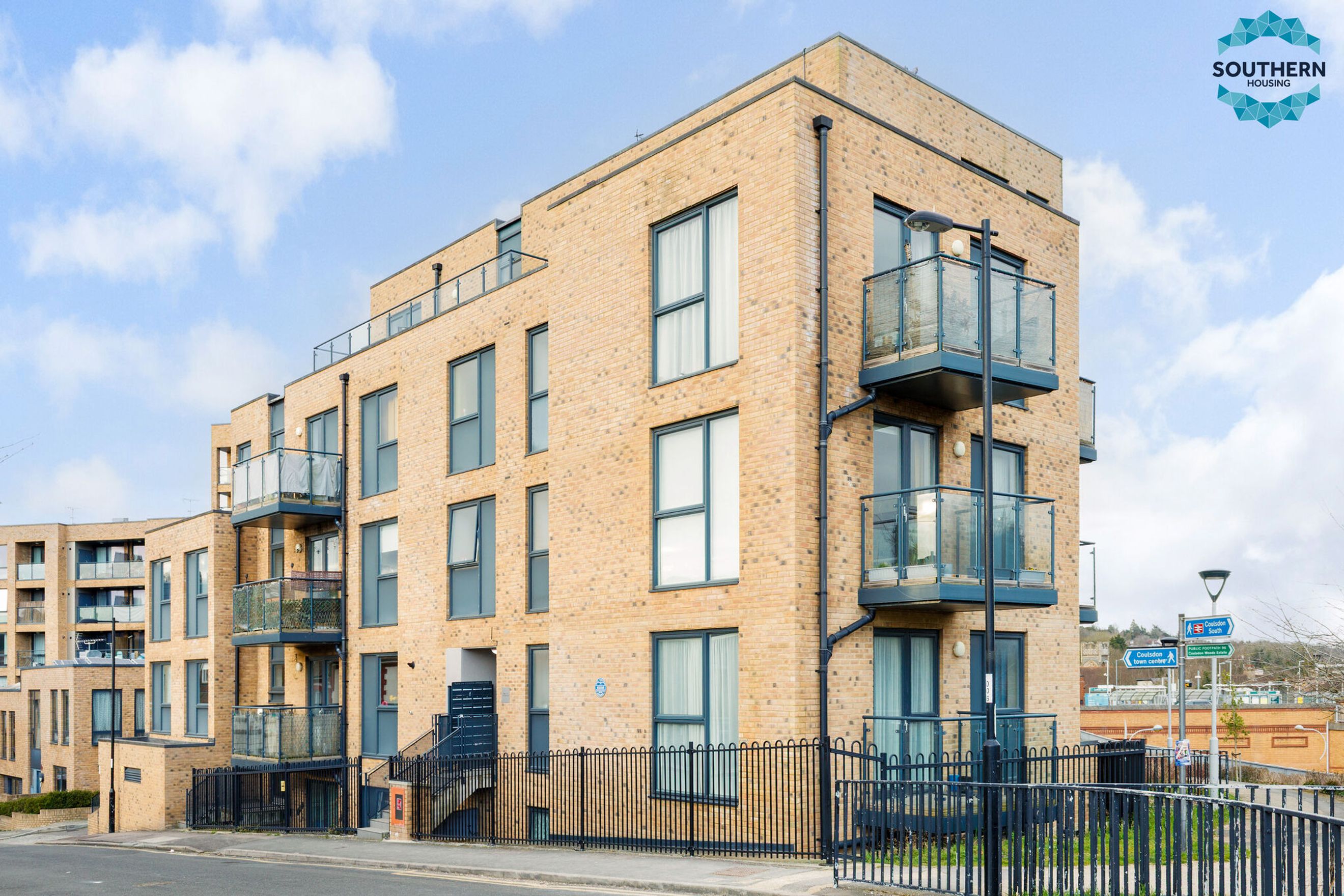 Property photo 1 of 12 for FLAT 4, 17 Station Approach Road