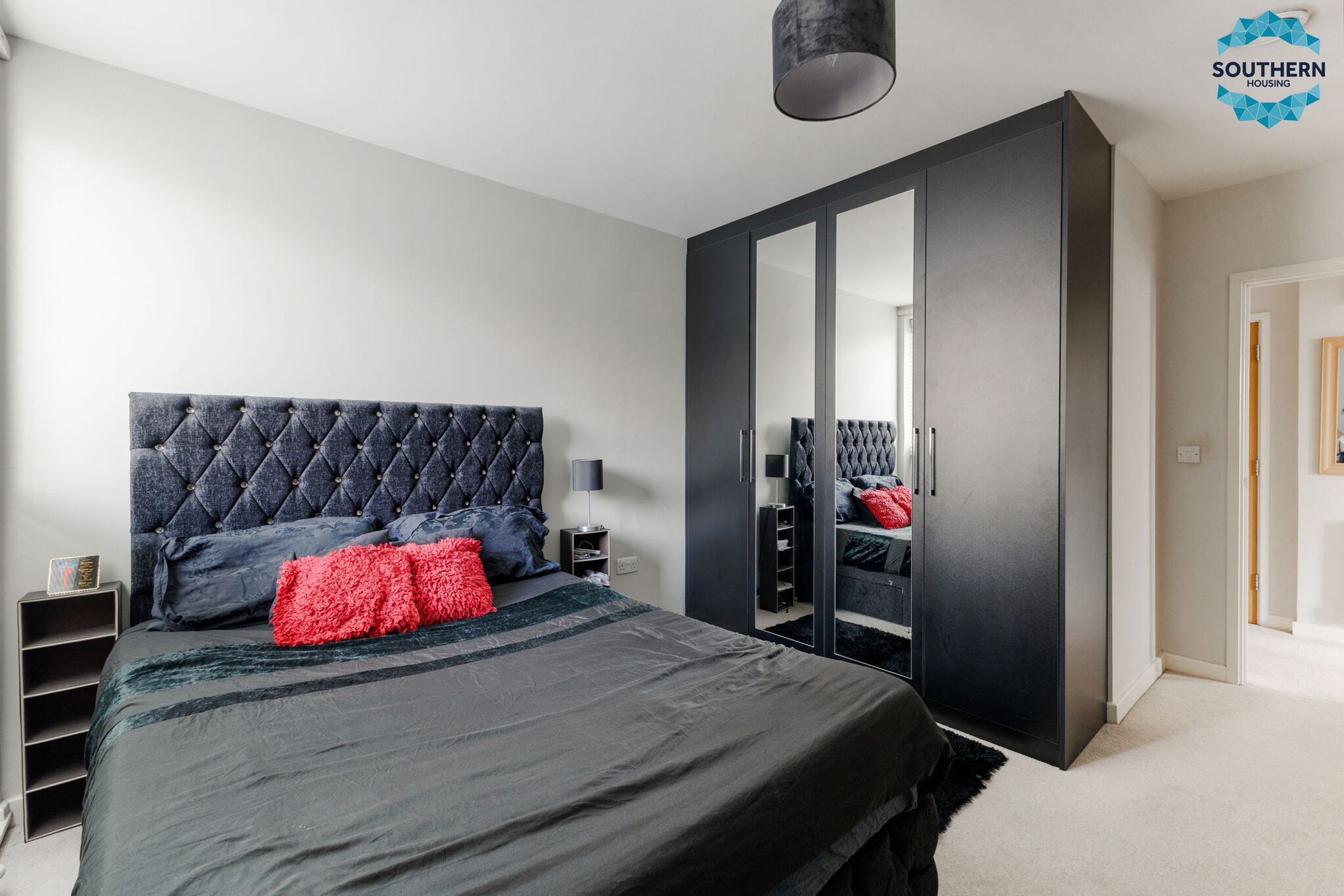 Property photo 9 of 12 for FLAT 4, 17 Station Approach Road