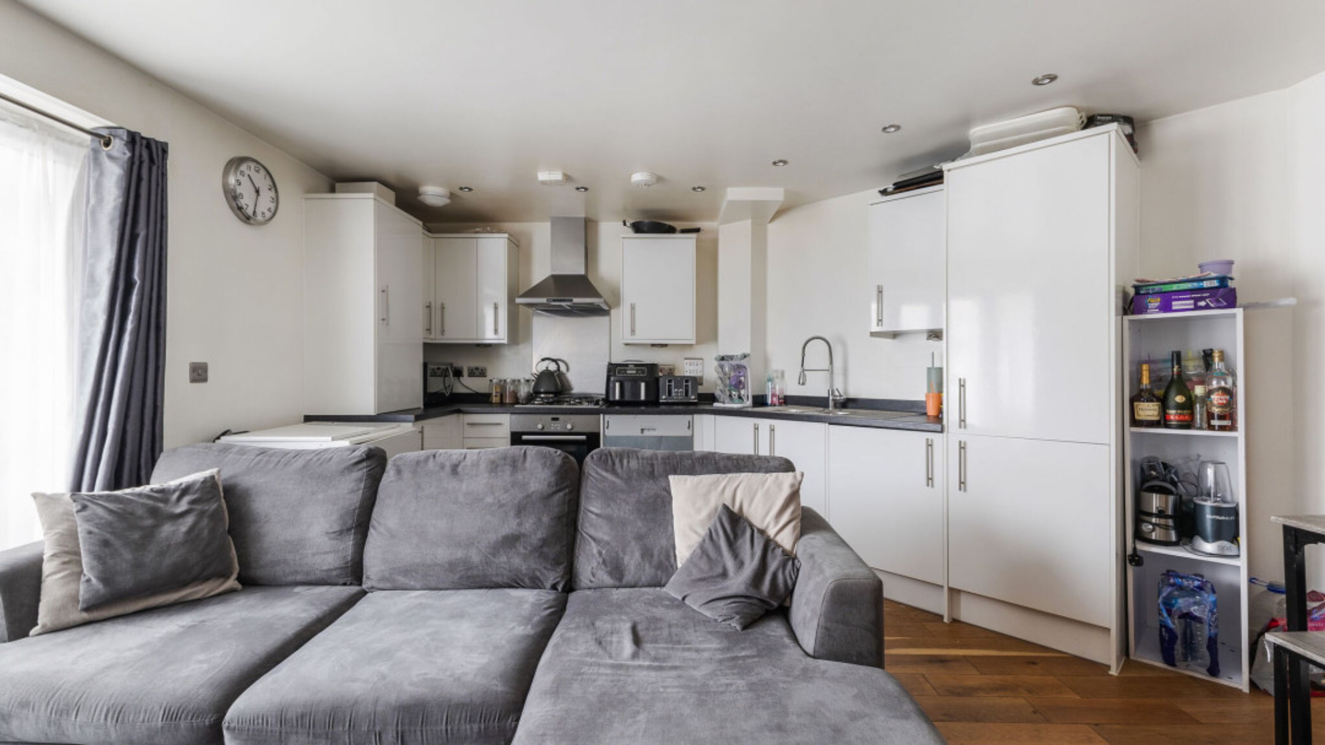 Property photo 7 of 39 for FLAT 4 Charlotte Court, 22B Bishops Road, Croydon, Surrey,  