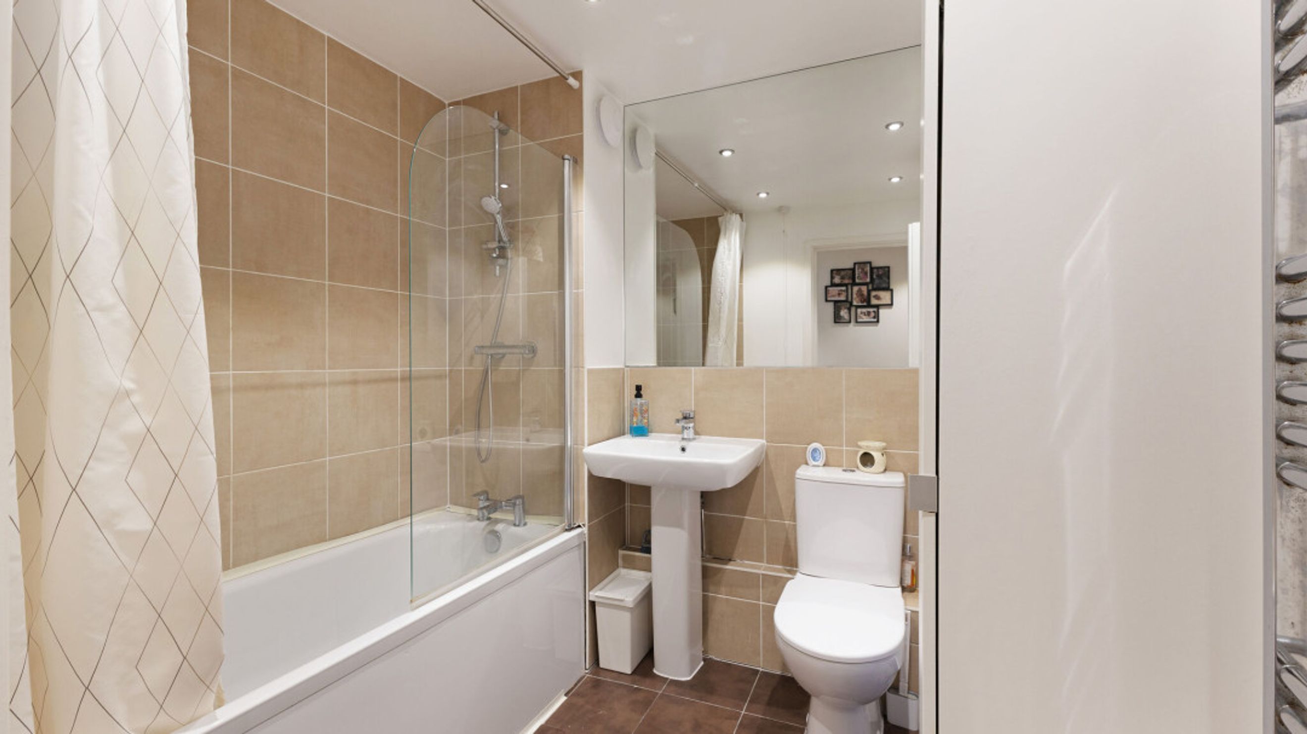 Property photo 15 of 39 for FLAT 4 Charlotte Court, 22B Bishops Road, Croydon, Surrey,  