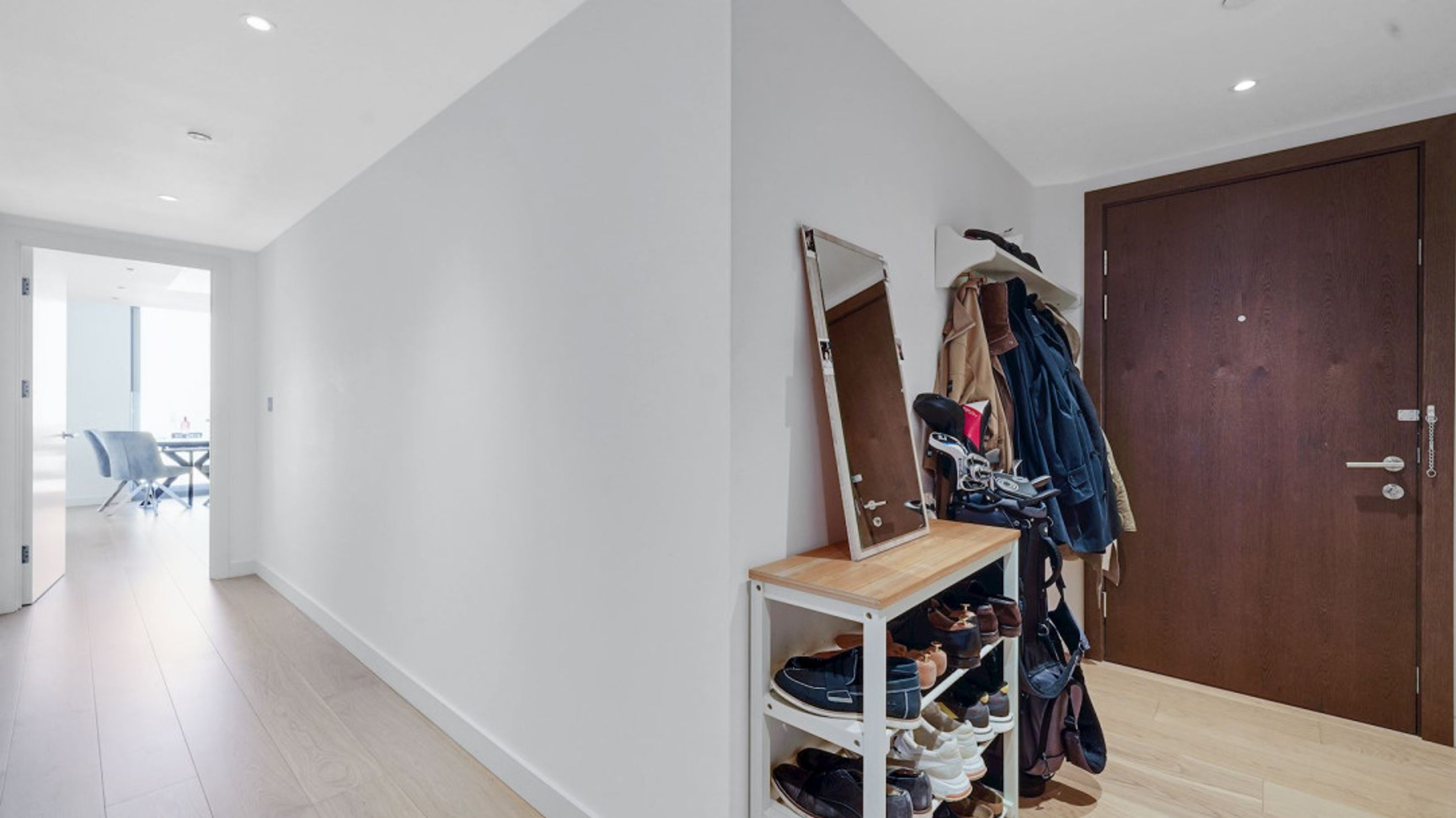 Property photo 9 of 17 for London, London,  