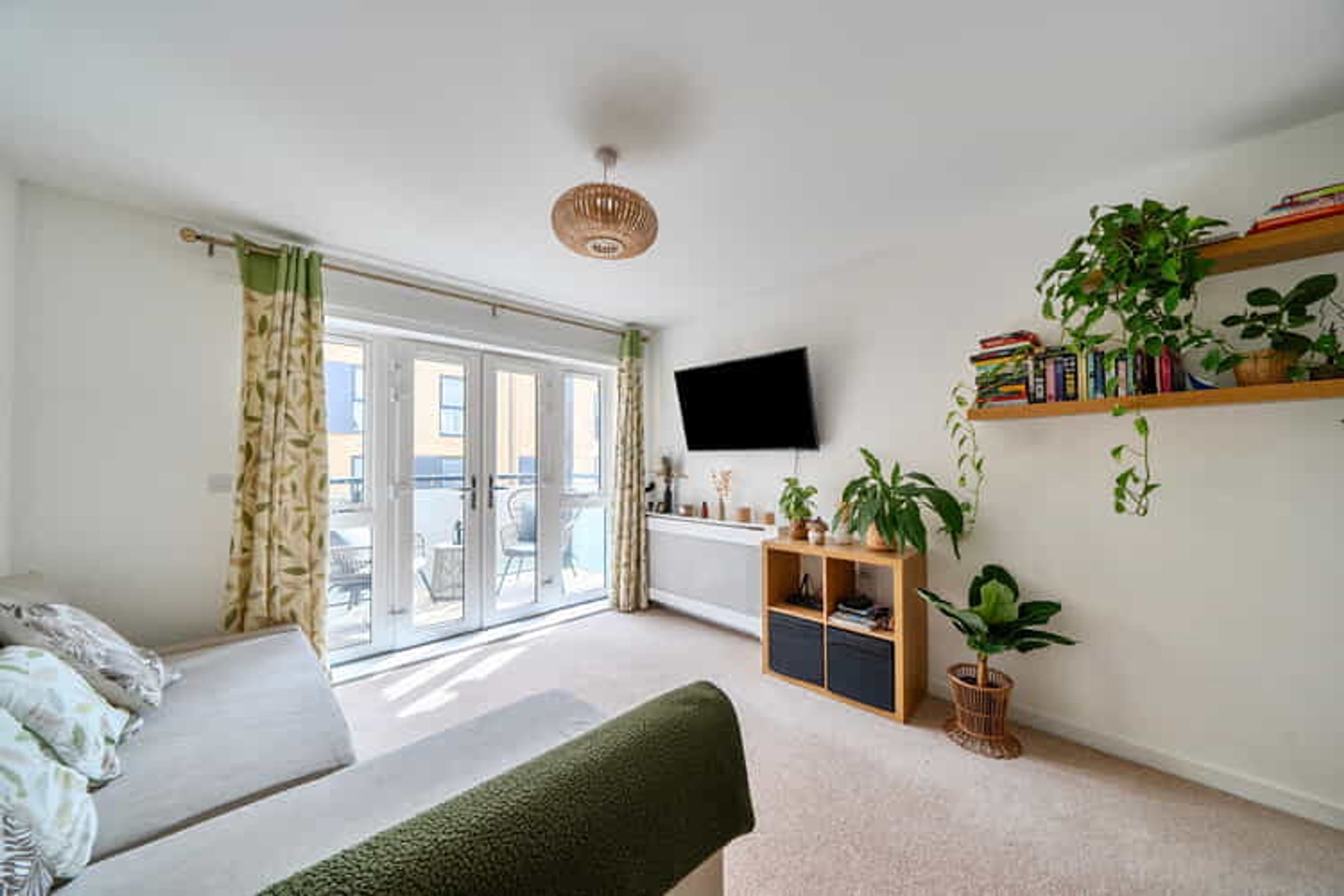 Property photo 3 of 20 for Chenille Court, Hackbridge Road