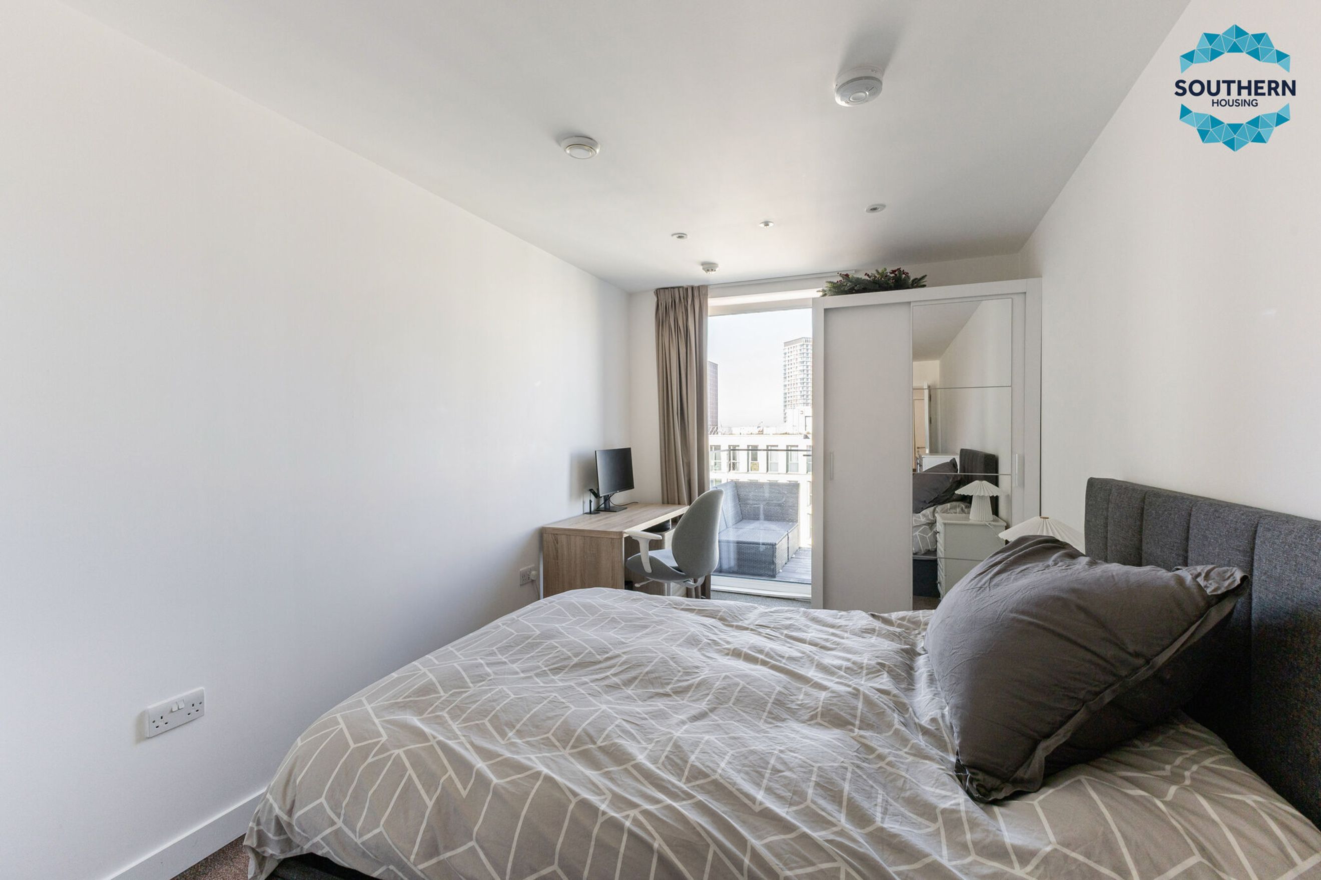 Property photo 18 of 26 for Flat 40 Chroma Mansions, 14 Penny Brokes Street
