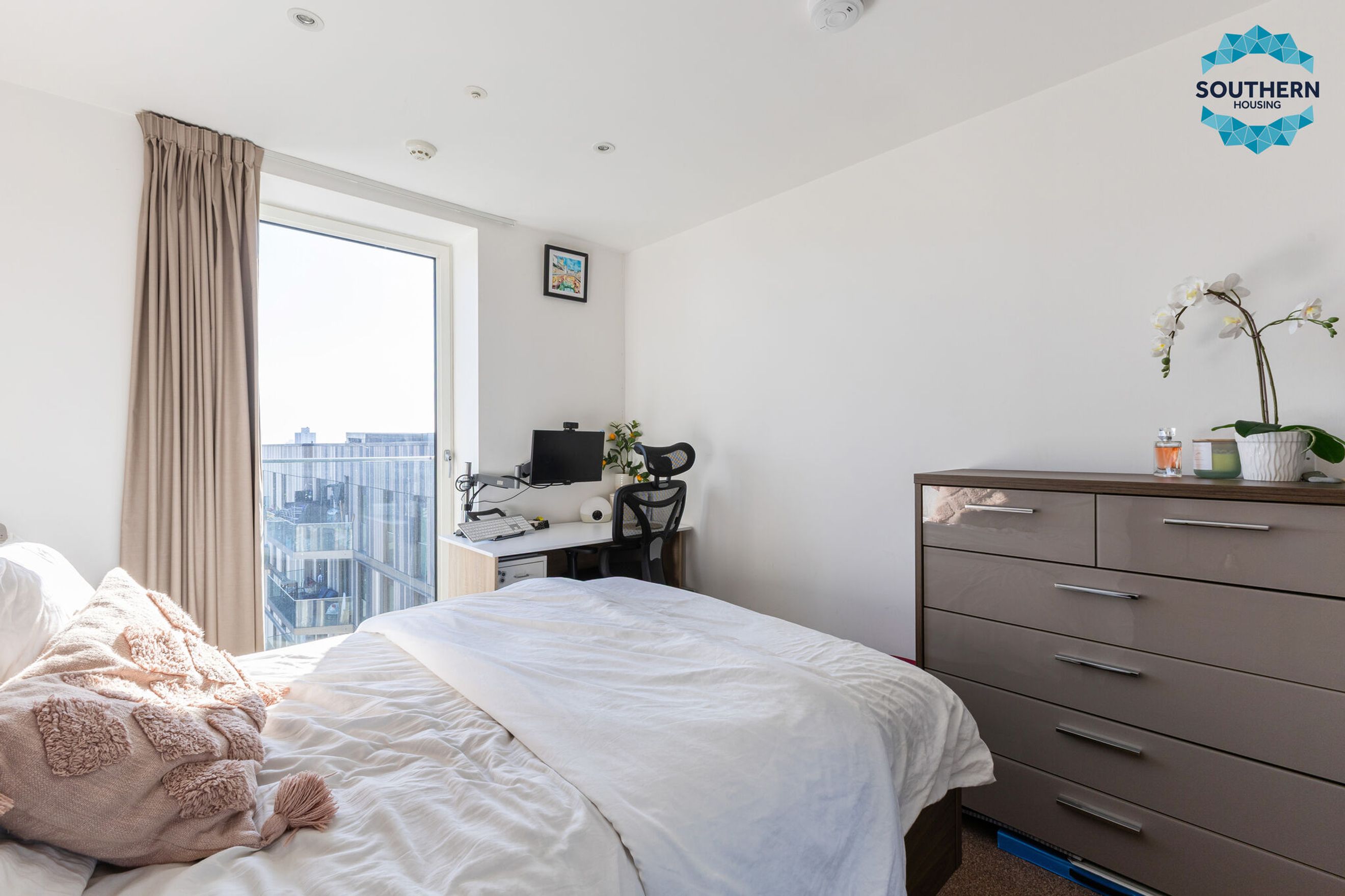 Property photo 16 of 26 for Flat 40 Chroma Mansions, 14 Penny Brokes Street