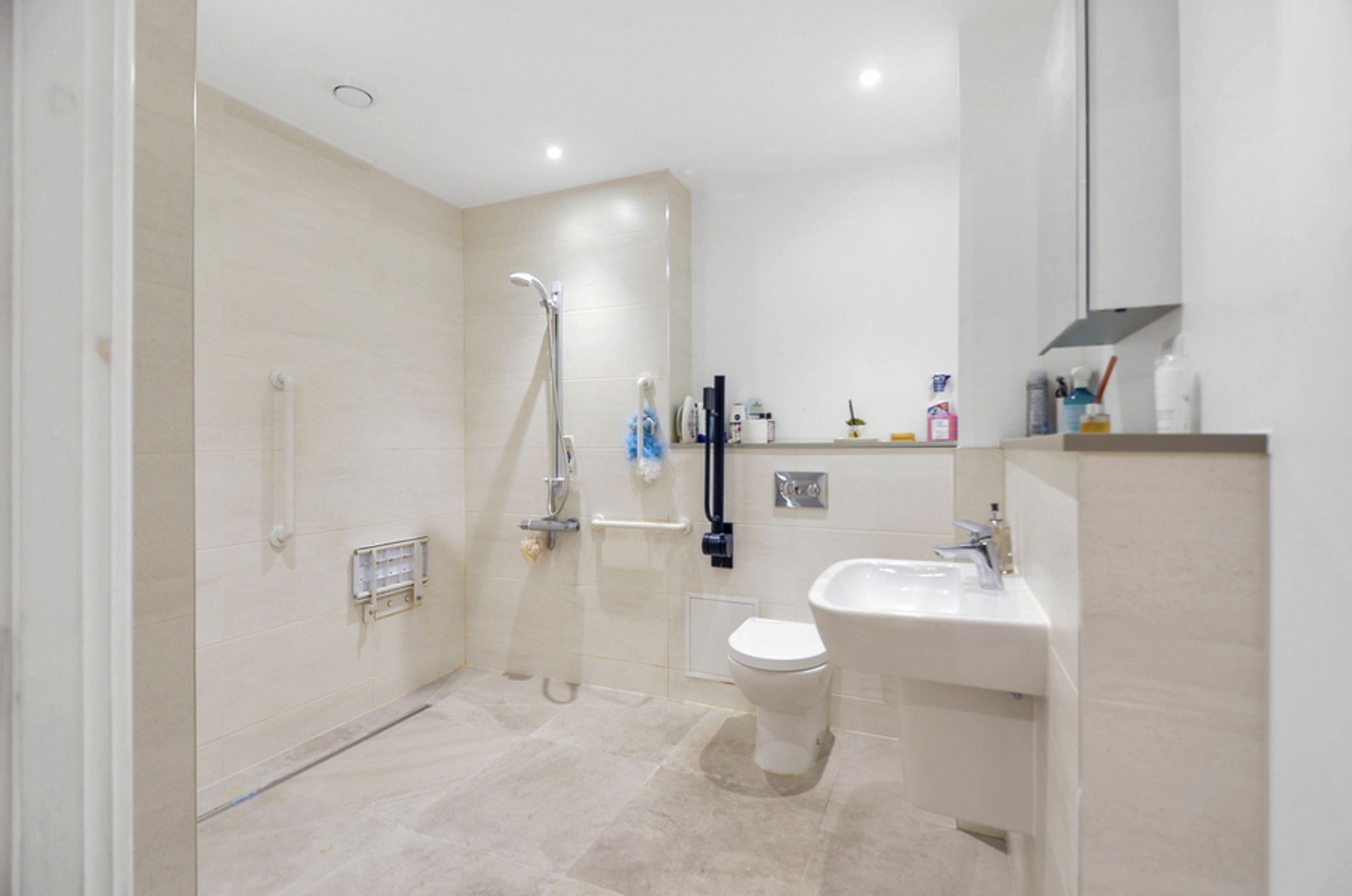 Property photo 15 of 22 for Pilch House, 27 Violet Road