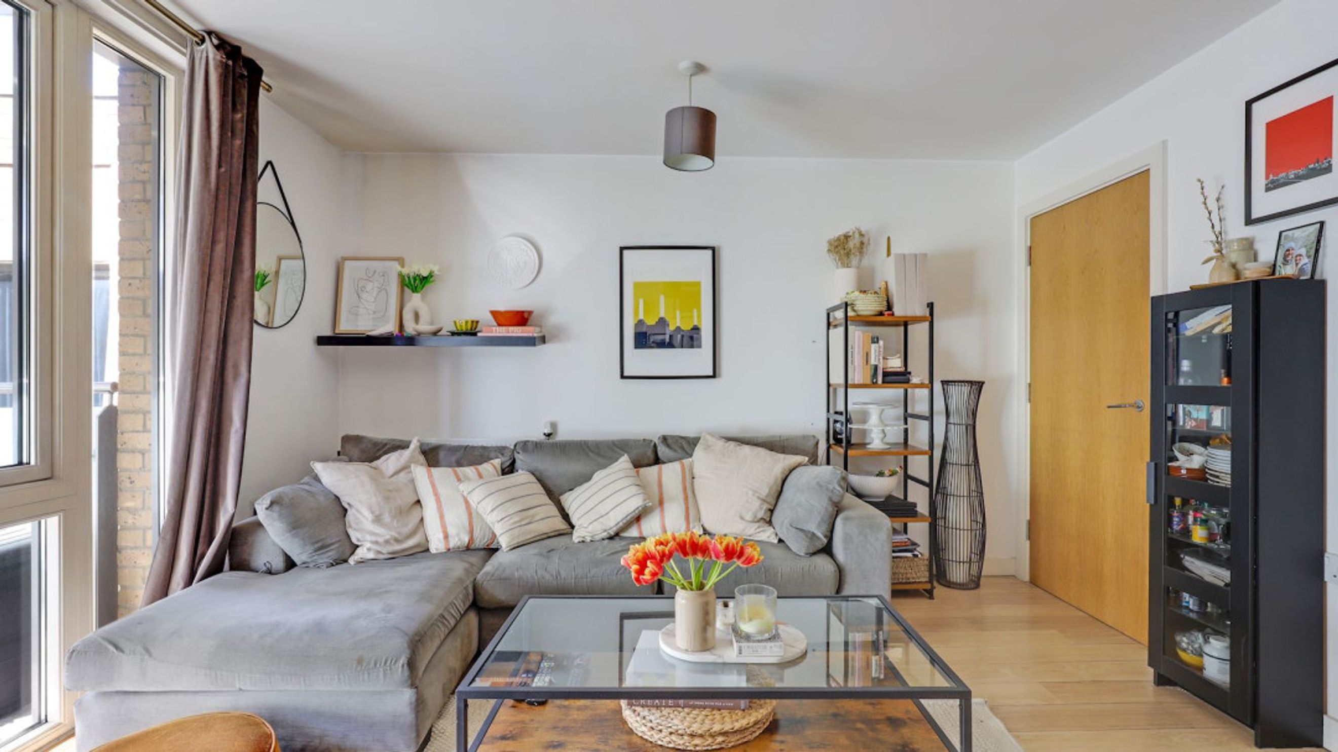 Property photo 2 of 21 for London SW9 0BF, London,  