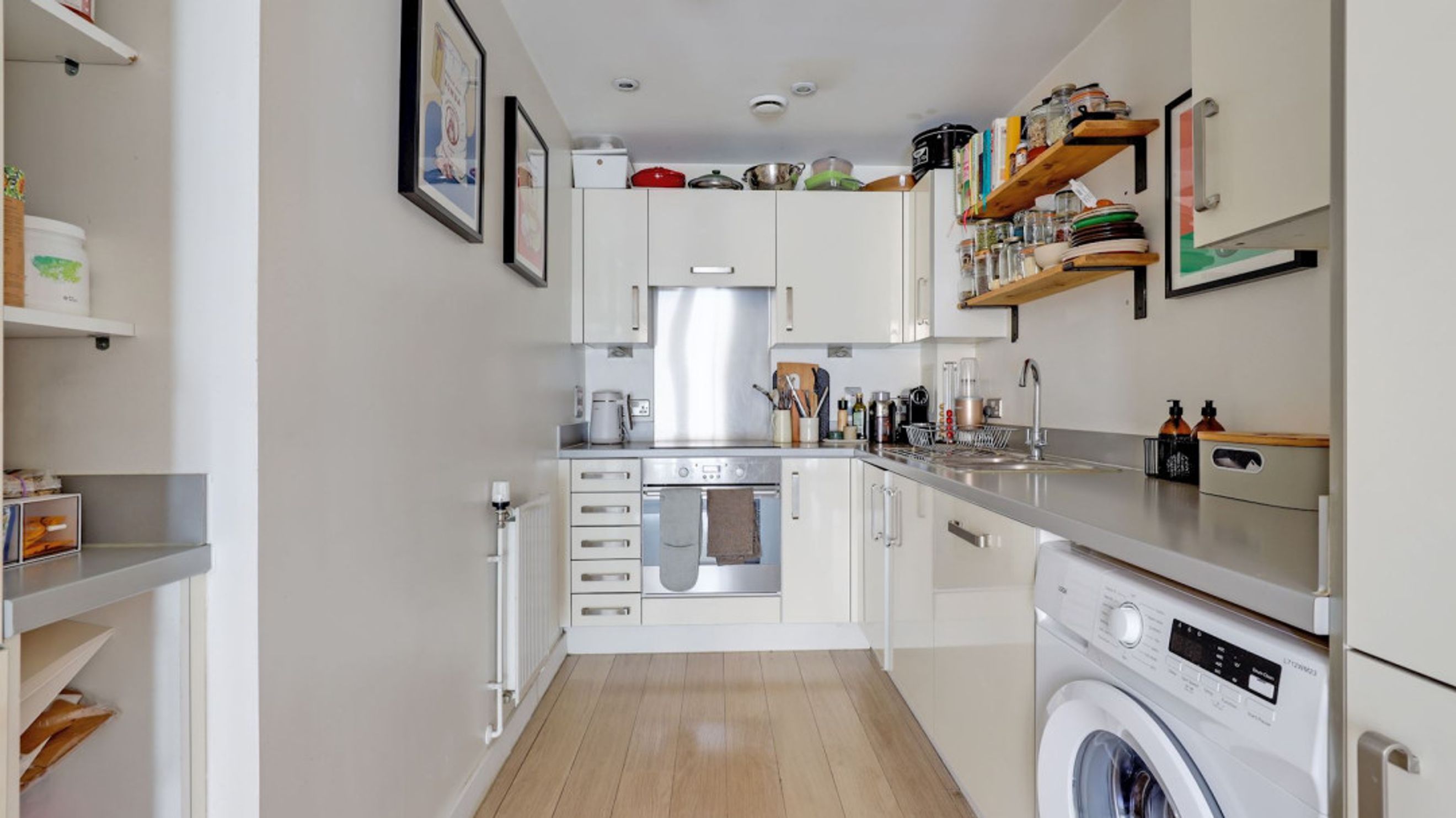 Property photo 3 of 21 for London SW9 0BF, London,  