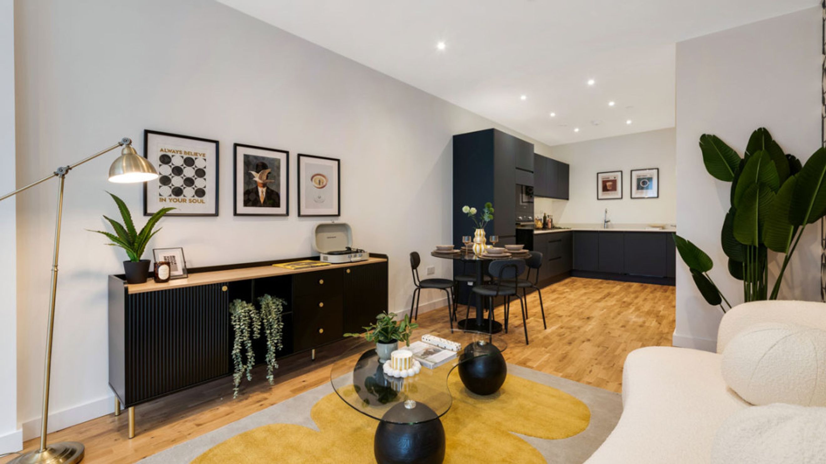 Property photo 1 of 16 for 4 Yelverton Road