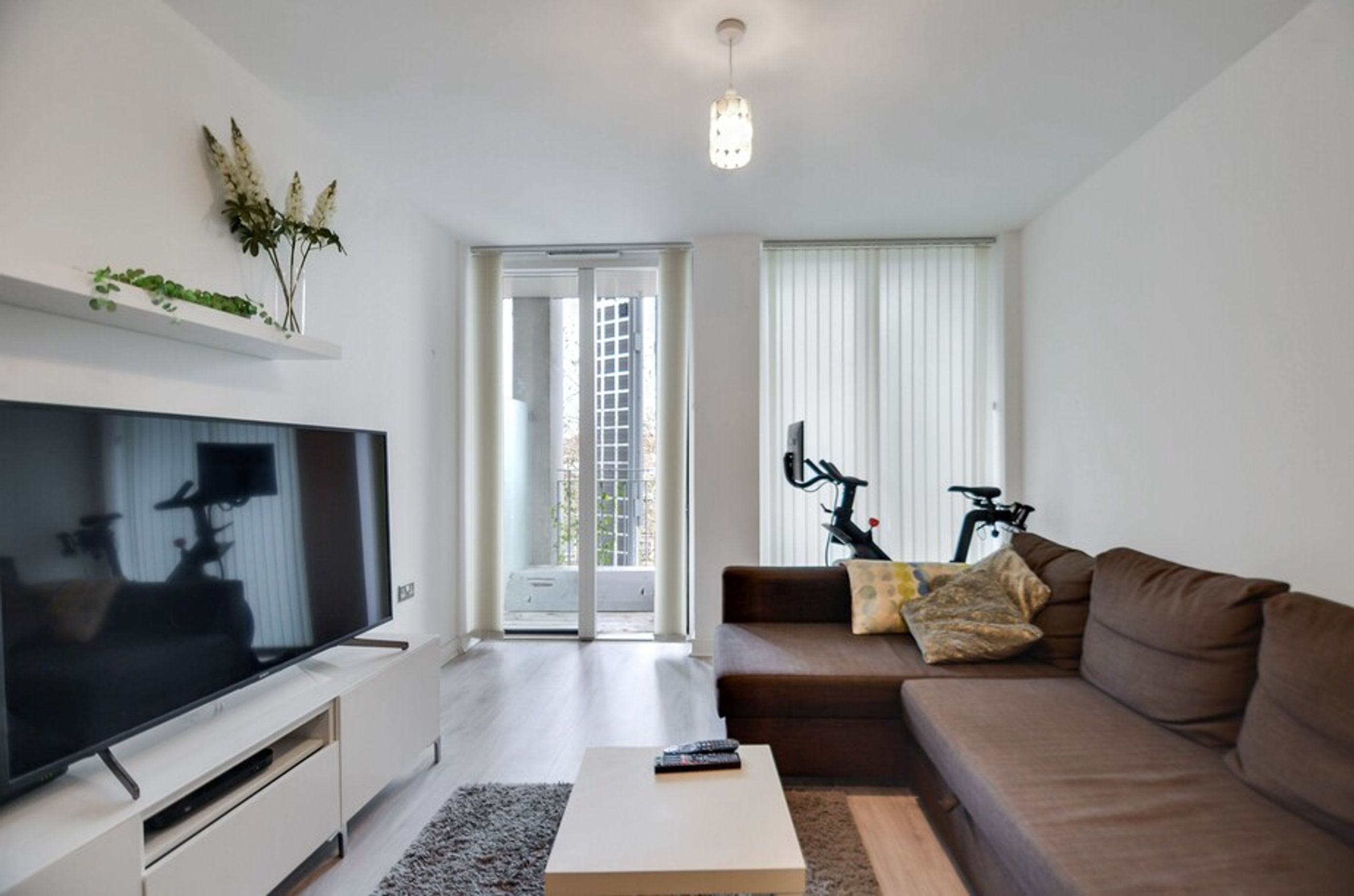 Property photo 6 of 19 for Kingsgate House, 536 Kings Road