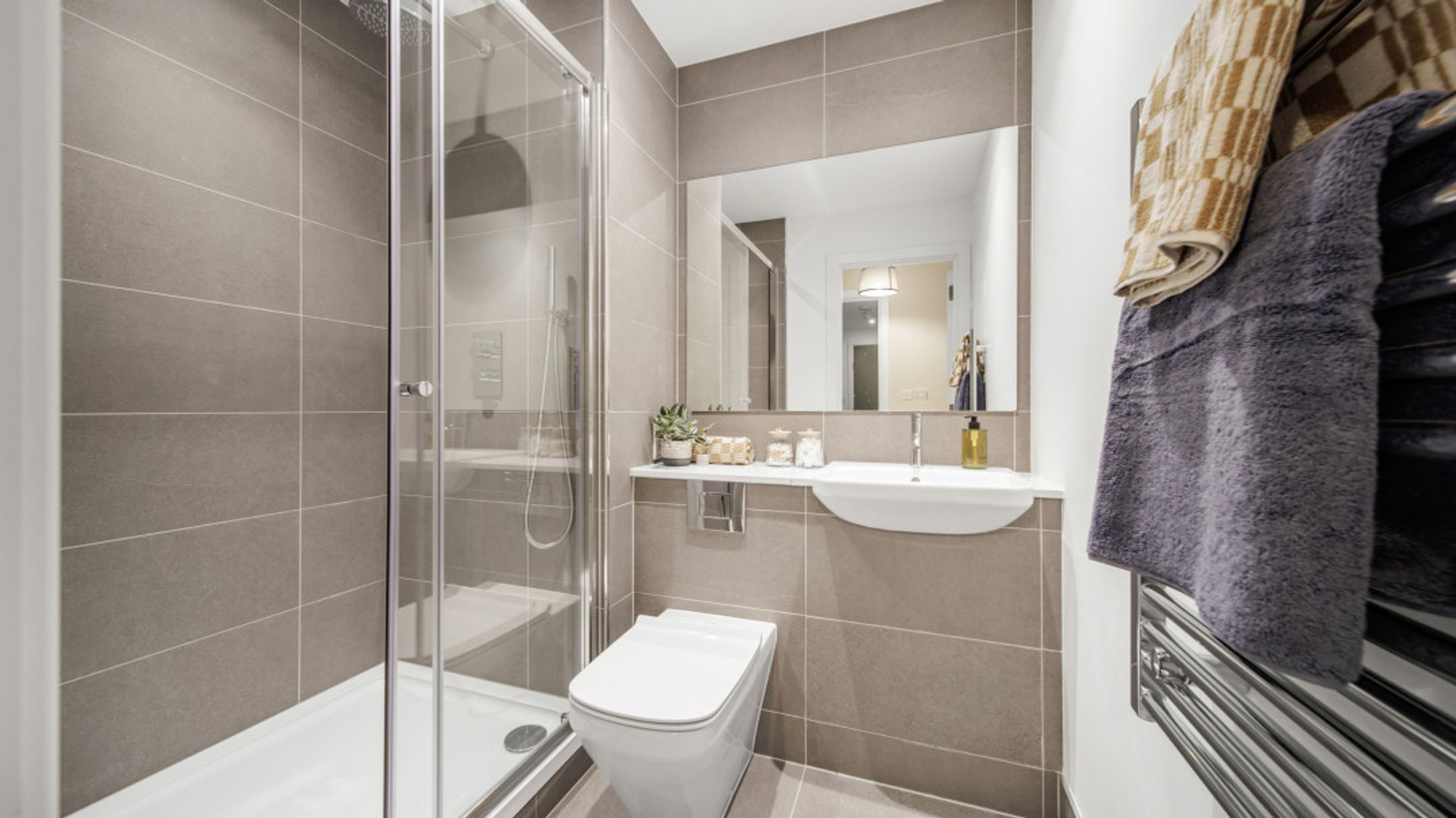 Property photo 13 of 23 for Glengall Road, London, London