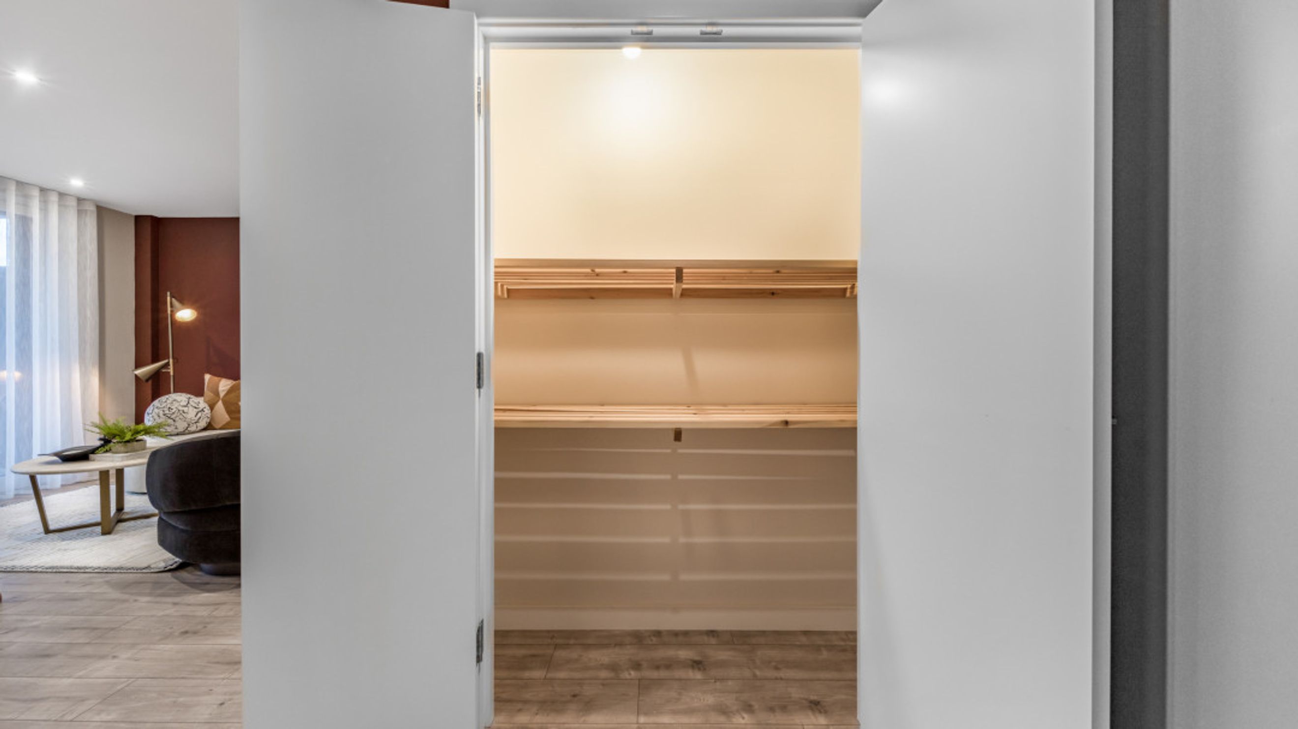 Property photo 3 of 23 for Glengall Road, London, London