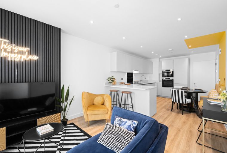 Property photo 1 of 10 for 6 Witan Street