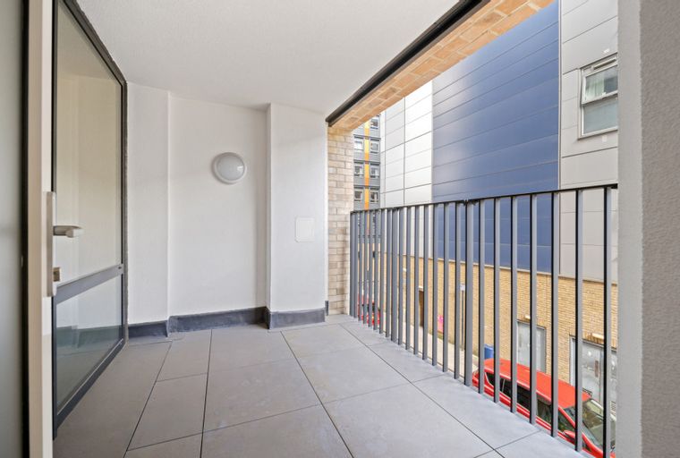 Property photo 10 of 11 for 6 Witan Street