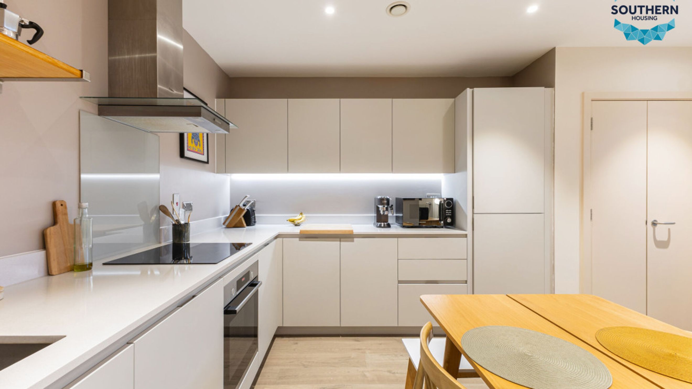 Property photo 33 of 44 for 6 Monier Road, London,  