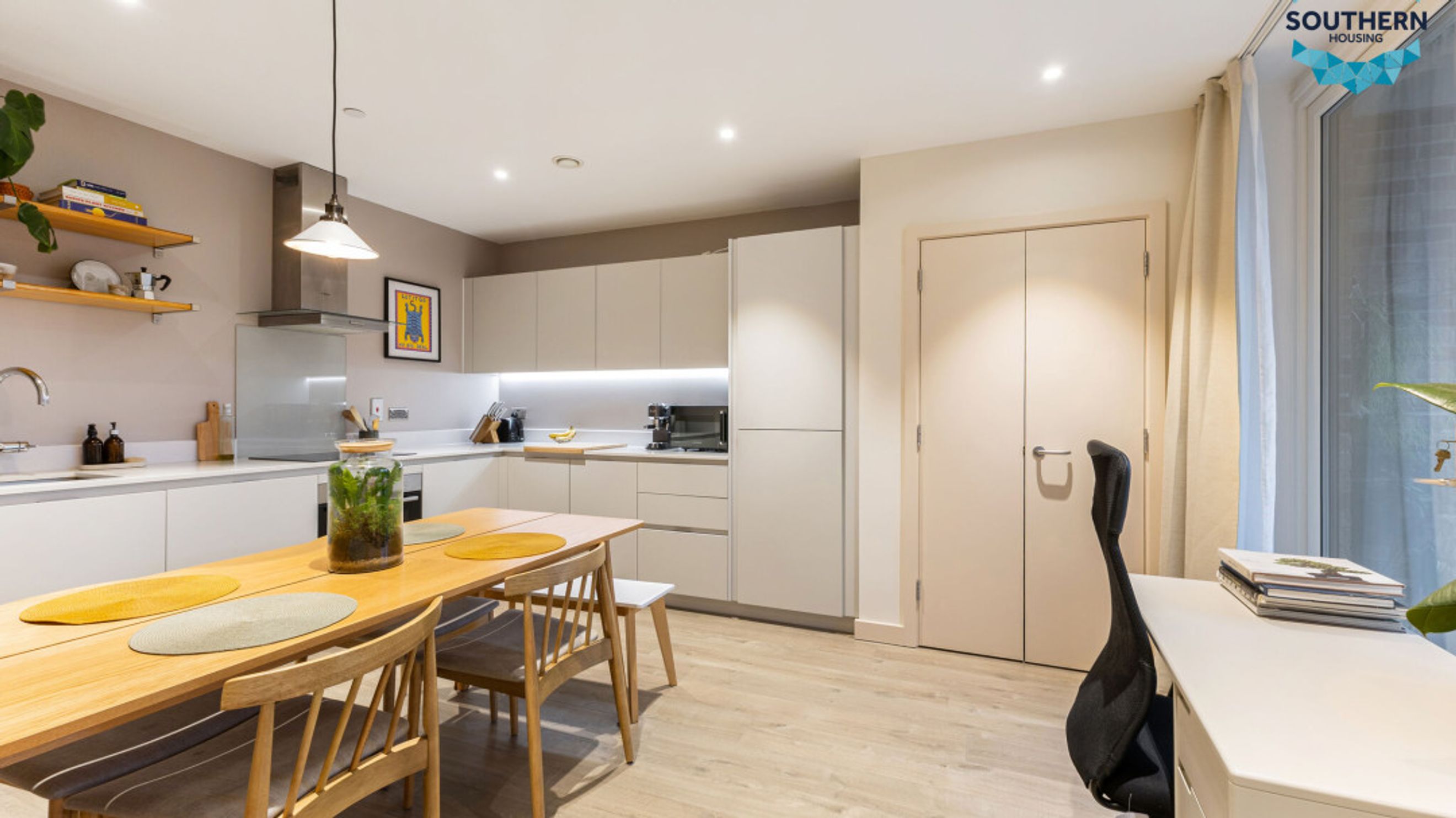 Property photo 10 of 44 for 6 Monier Road, London,  