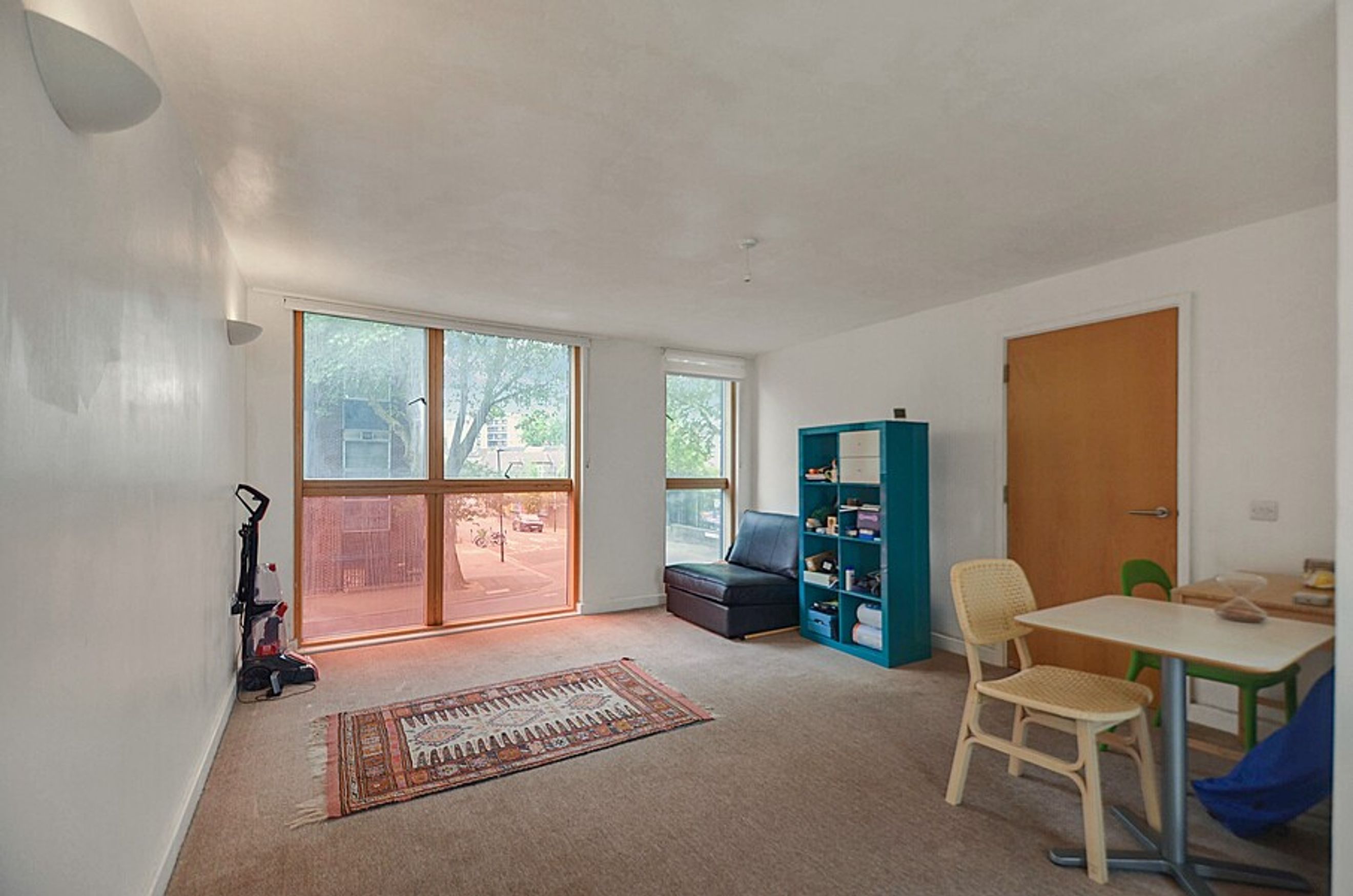 Property photo 3 of 15 for Seven Sisters Road, Haringey
