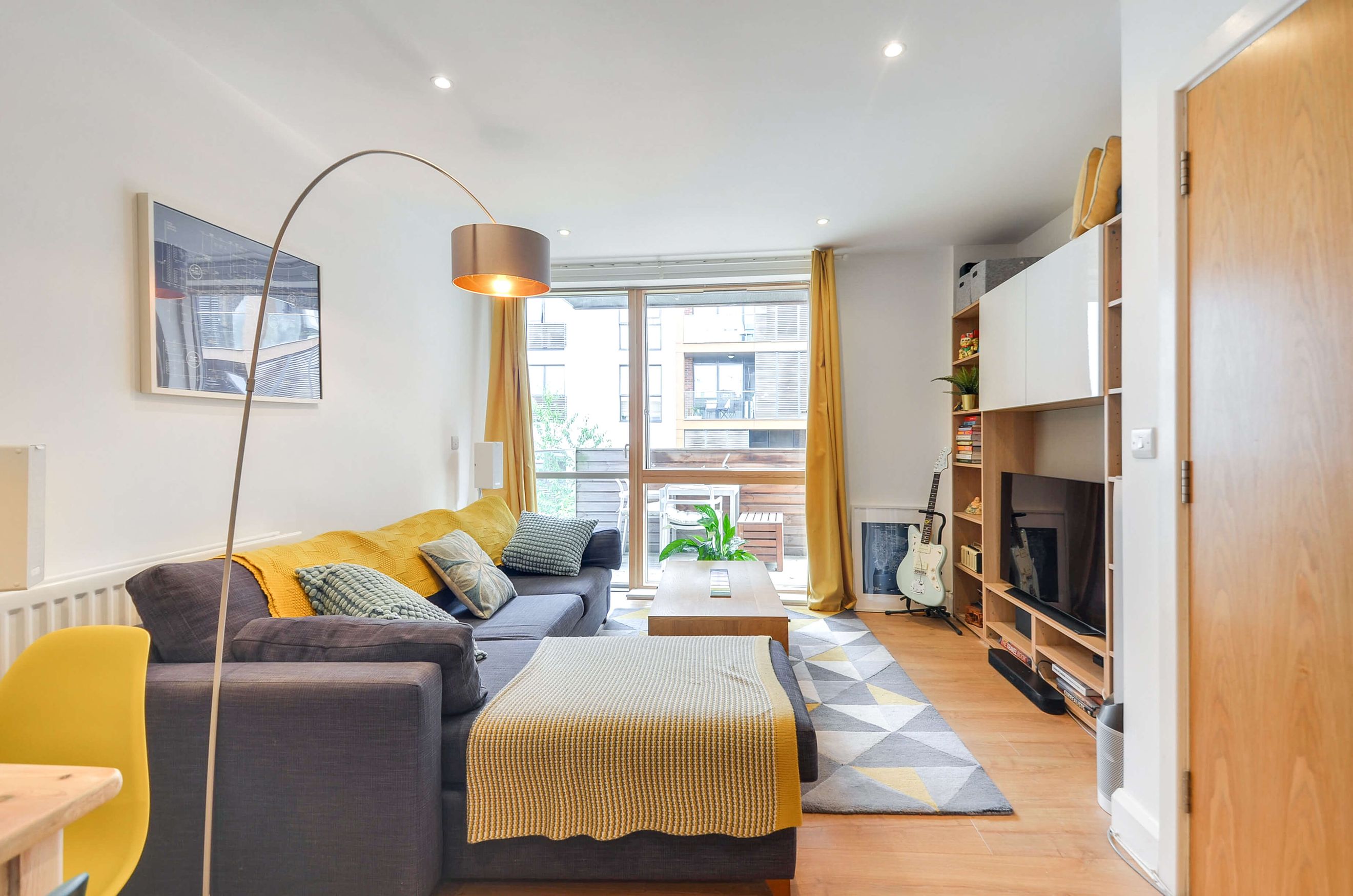 Property photo 2 of 21 for Pilch House, 27 Violet Road
