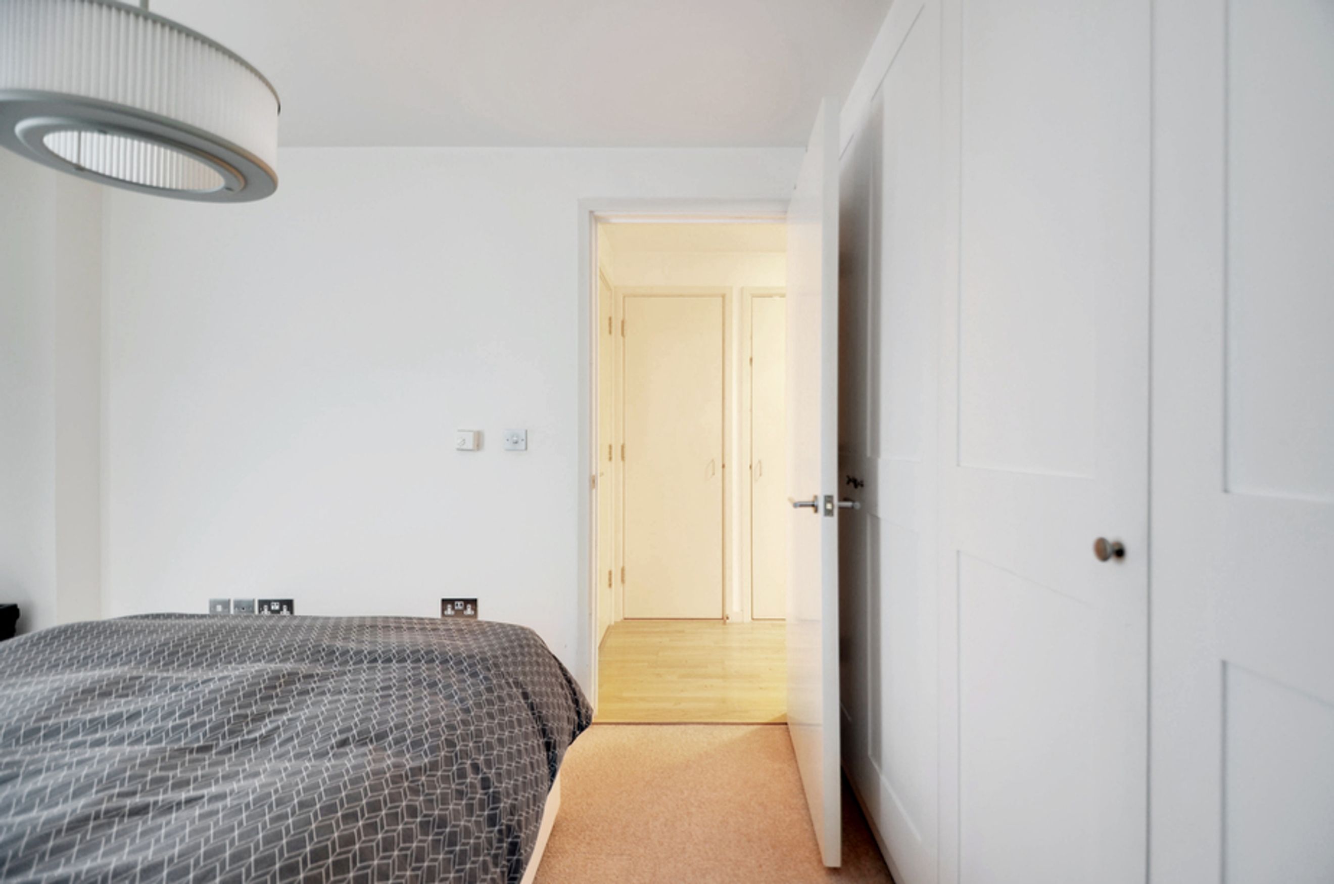 Property photo 12 of 26 for St James House, 52 Blackheath Hill