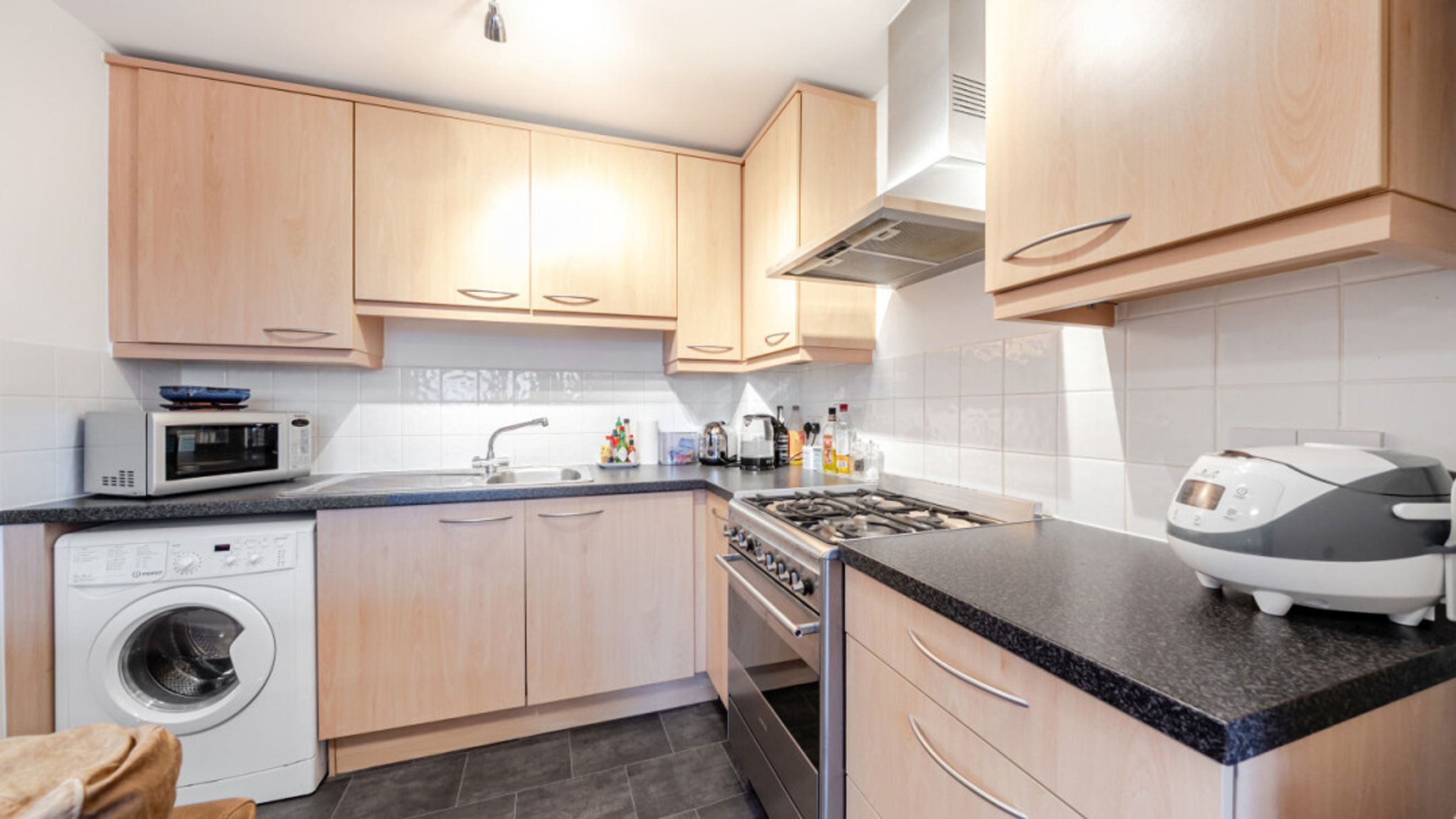 Property photo 22 of 30 for Hannay House, 23 Scott Avenue, Putney,  